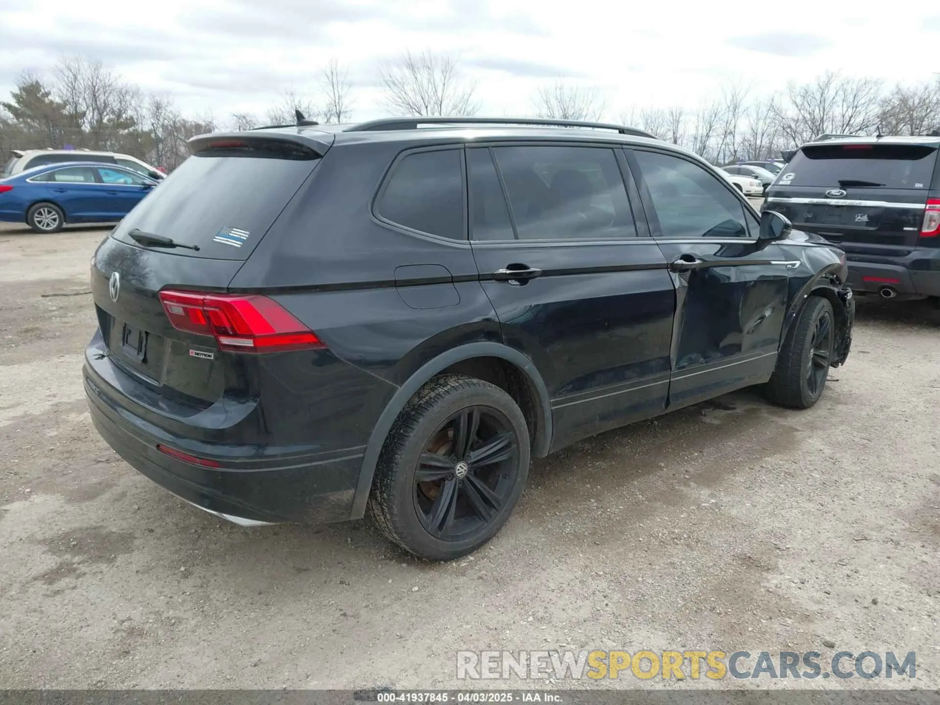 4 Photograph of a damaged car 3VV2B7AX2KM187217 VOLKSWAGEN TIGUAN 2019