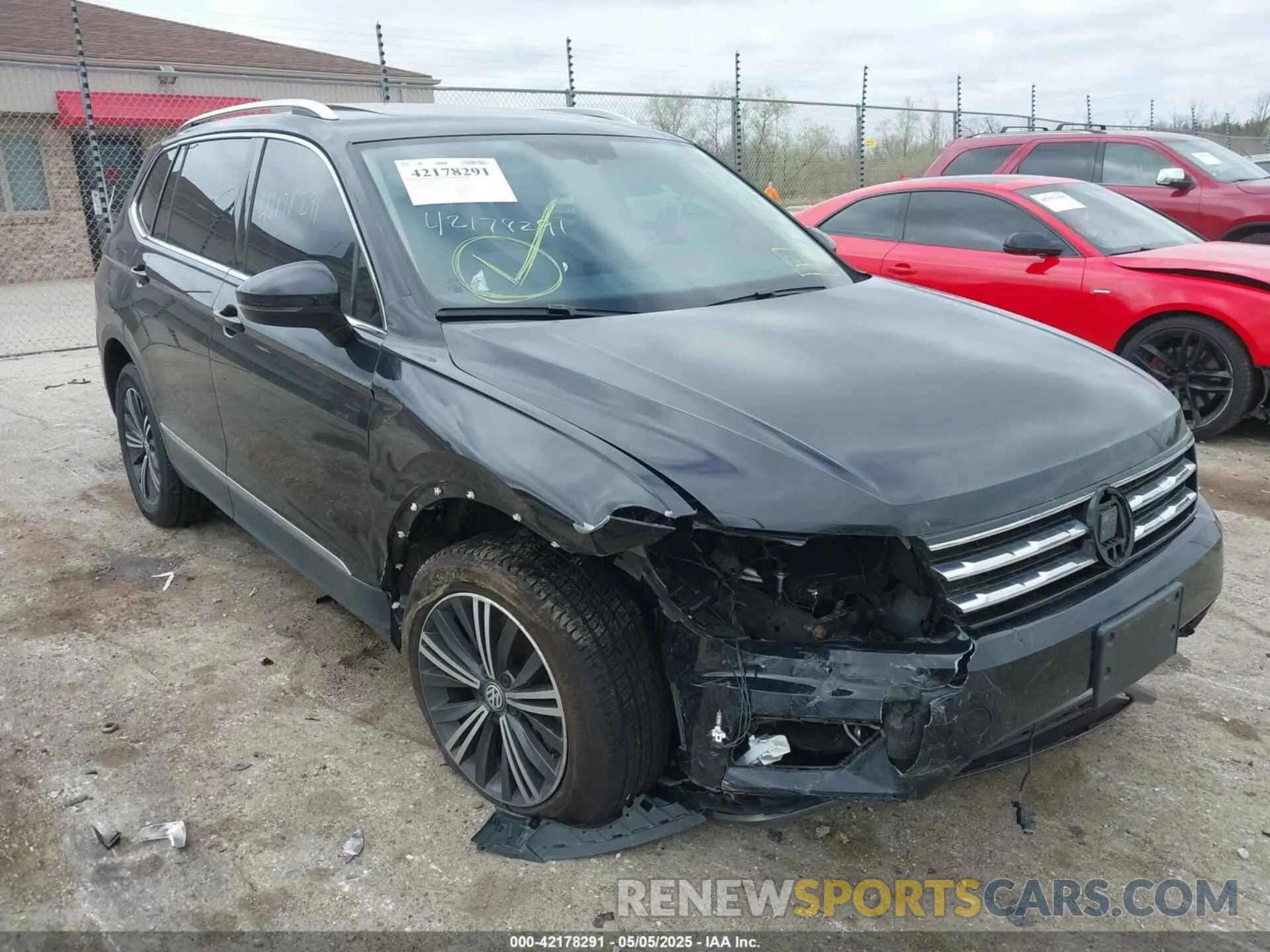 6 Photograph of a damaged car 3VV2B7AX2KM195253 VOLKSWAGEN TIGUAN 2019