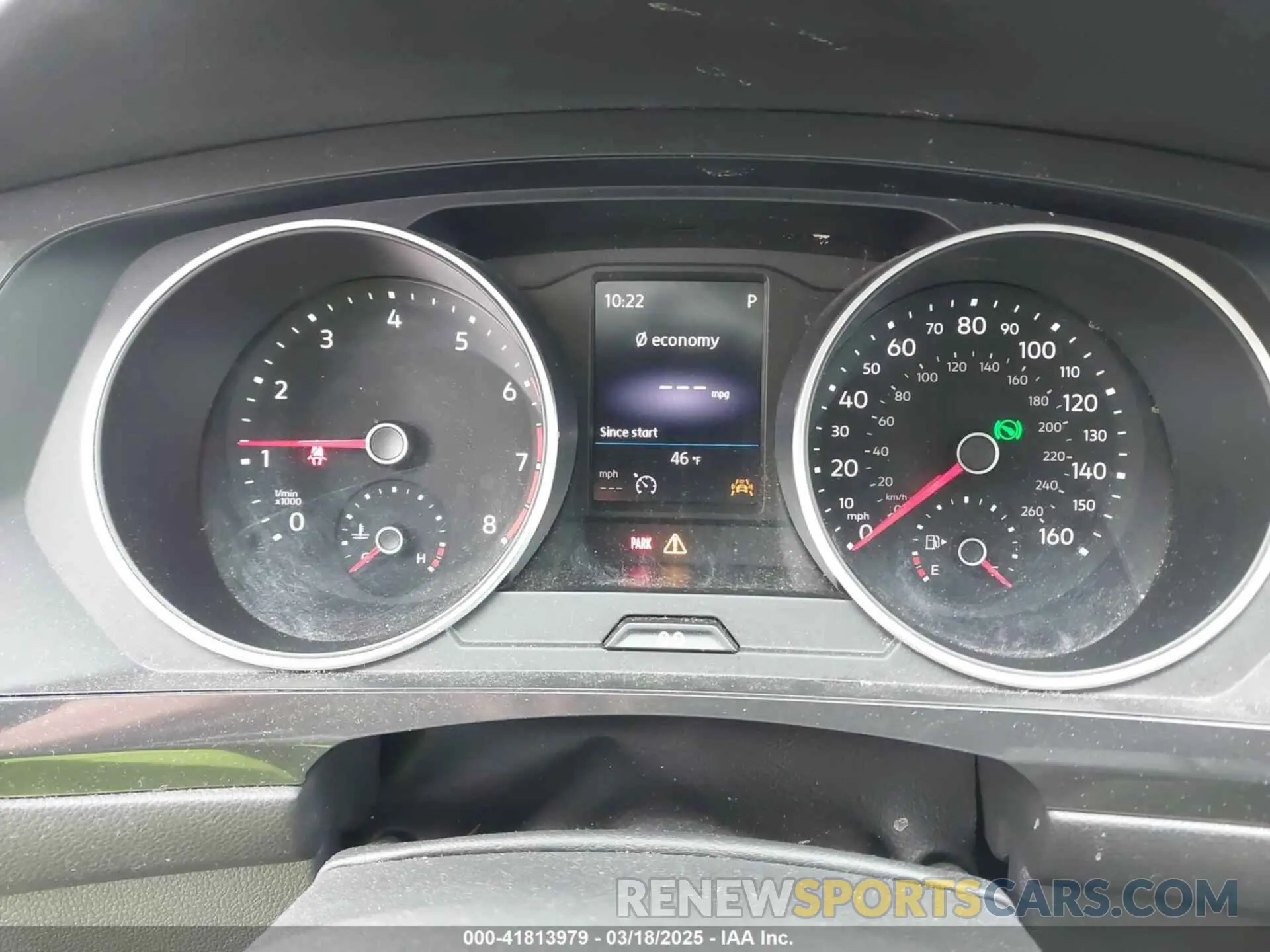 18 Photograph of a damaged car 3VV2B7AX3KM024186 VOLKSWAGEN TIGUAN 2019