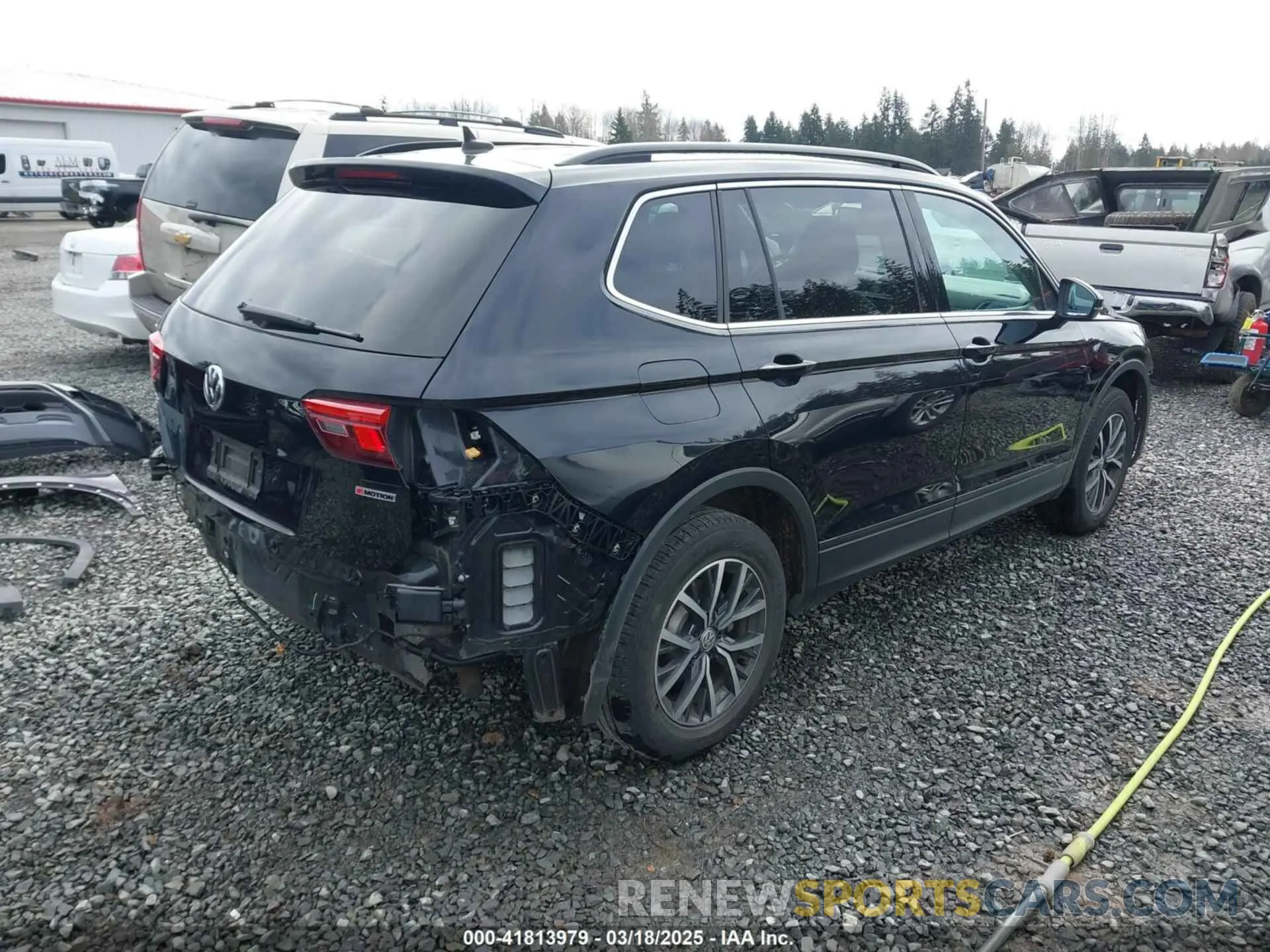 4 Photograph of a damaged car 3VV2B7AX3KM024186 VOLKSWAGEN TIGUAN 2019