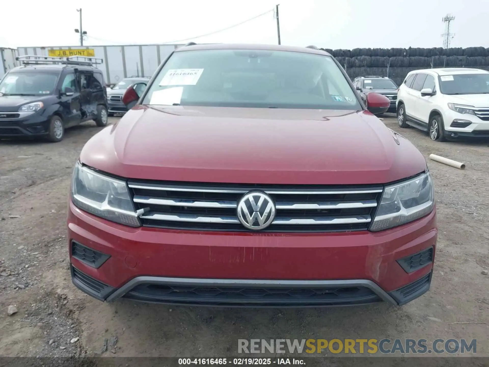 11 Photograph of a damaged car 3VV2B7AX3KM074781 VOLKSWAGEN TIGUAN 2019
