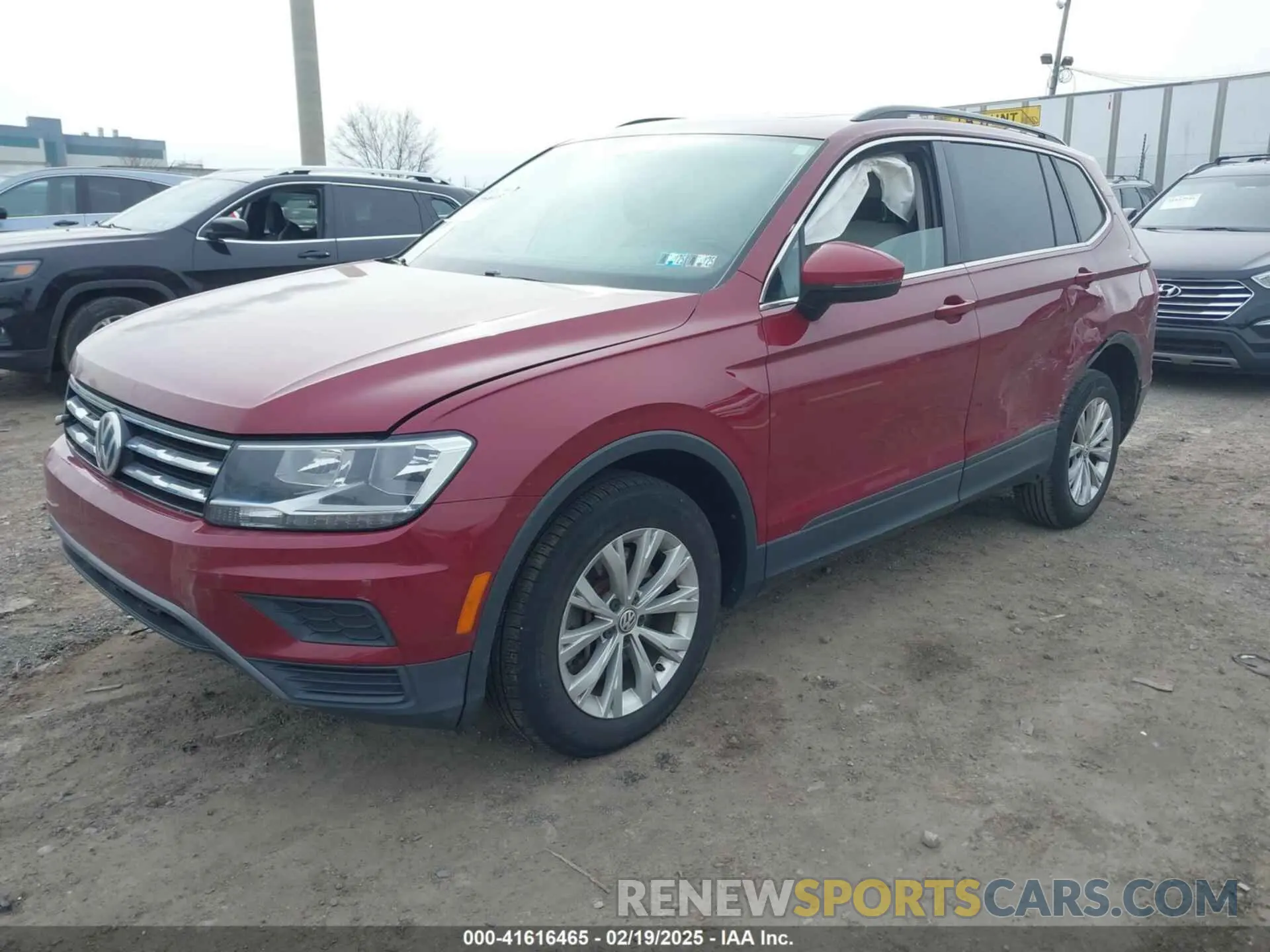 2 Photograph of a damaged car 3VV2B7AX3KM074781 VOLKSWAGEN TIGUAN 2019
