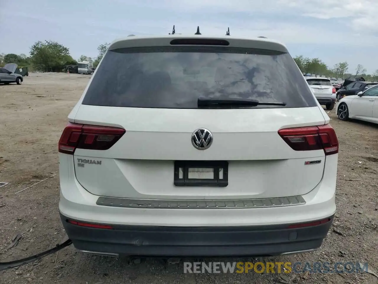 6 Photograph of a damaged car 3VV2B7AX3KM087823 VOLKSWAGEN TIGUAN 2019