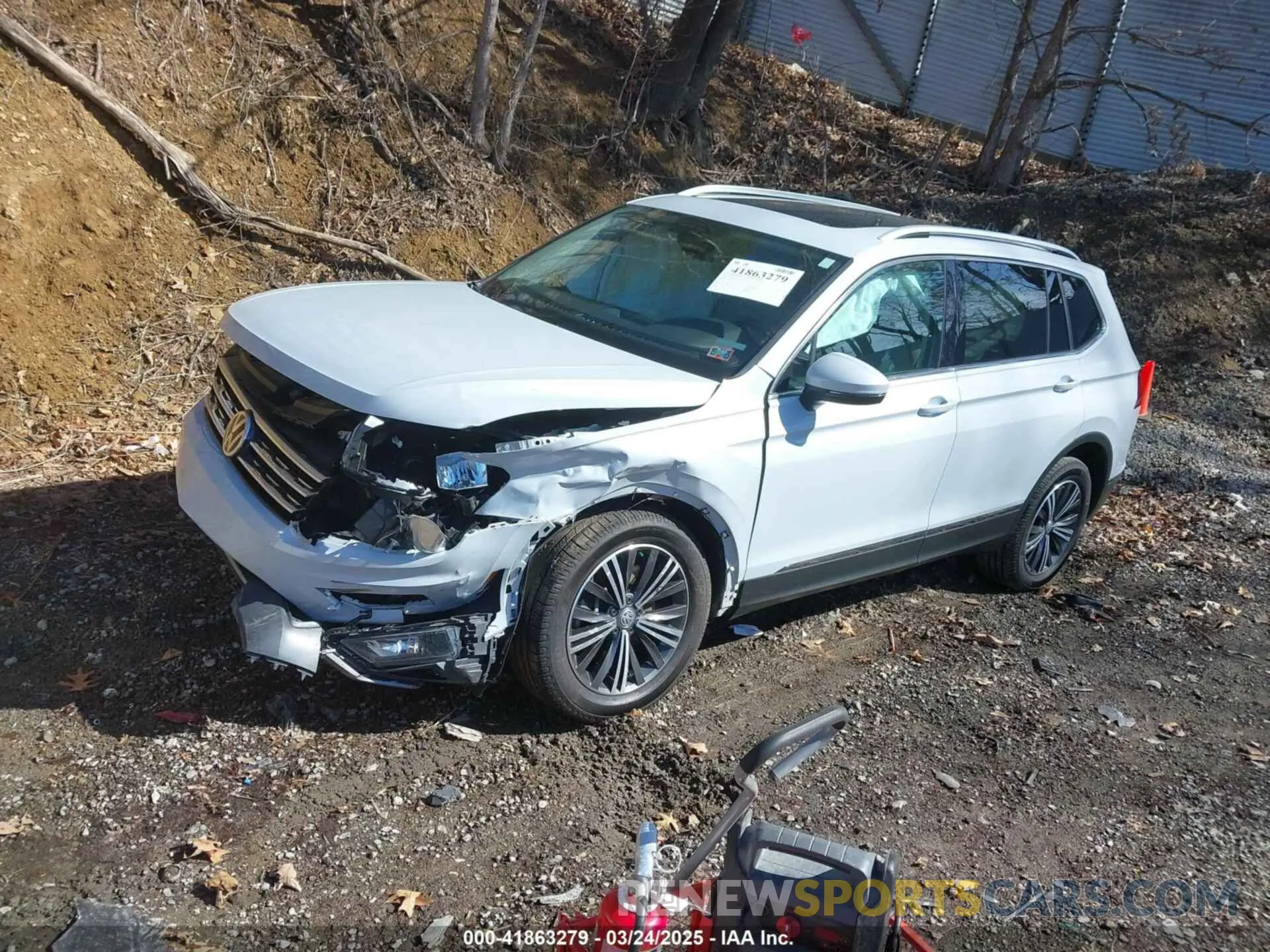 2 Photograph of a damaged car 3VV2B7AX4KM006215 VOLKSWAGEN TIGUAN 2019