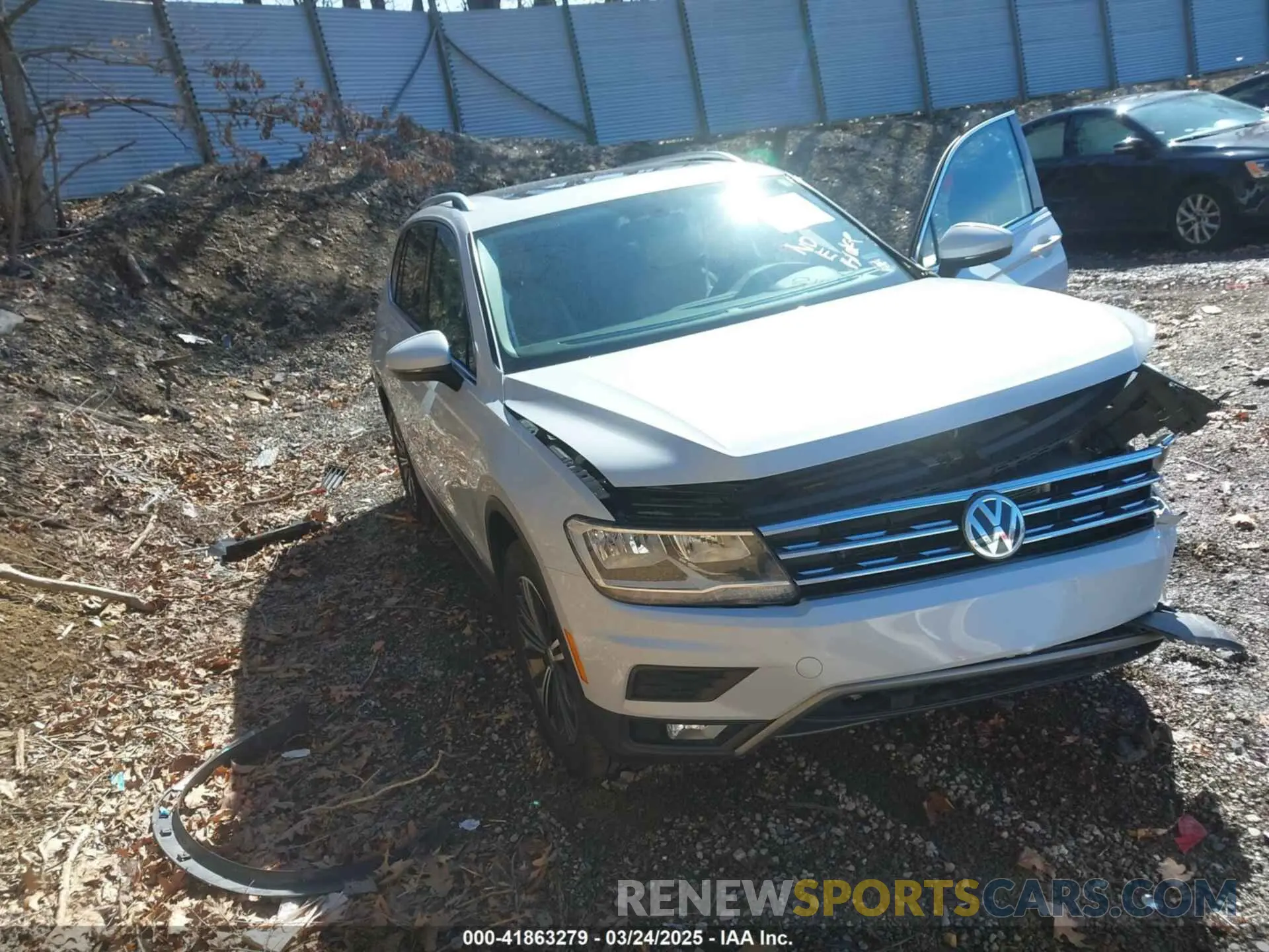 20 Photograph of a damaged car 3VV2B7AX4KM006215 VOLKSWAGEN TIGUAN 2019