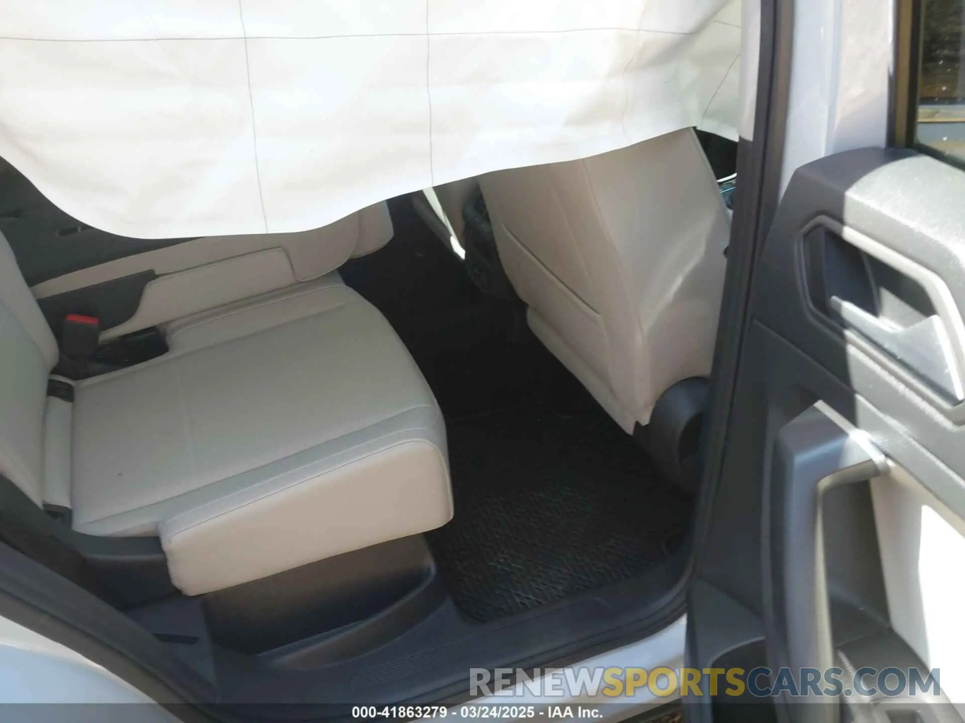 8 Photograph of a damaged car 3VV2B7AX4KM006215 VOLKSWAGEN TIGUAN 2019