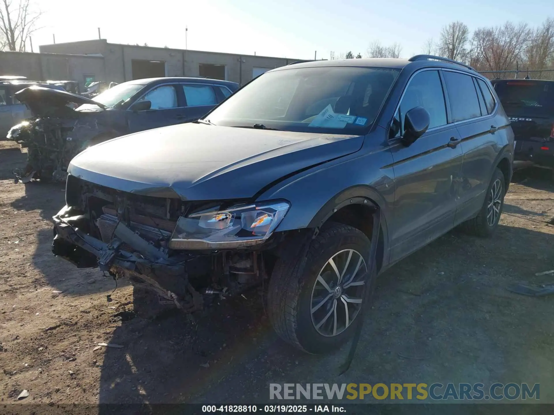 2 Photograph of a damaged car 3VV2B7AX4KM076572 VOLKSWAGEN TIGUAN 2019