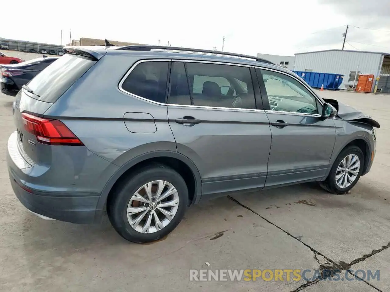 3 Photograph of a damaged car 3VV2B7AX4KM081500 VOLKSWAGEN TIGUAN 2019
