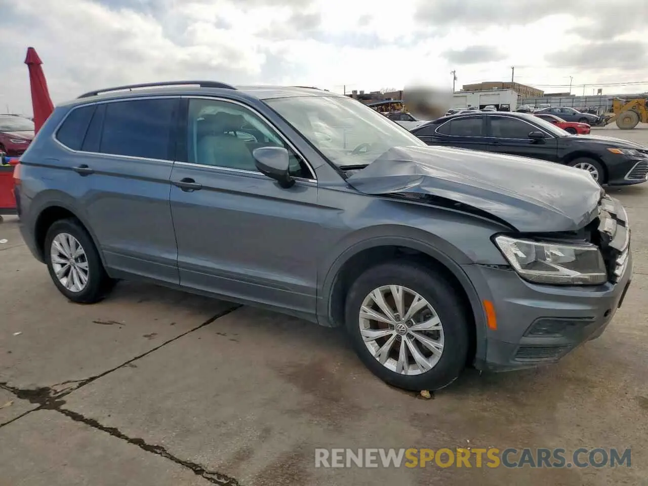 4 Photograph of a damaged car 3VV2B7AX4KM081500 VOLKSWAGEN TIGUAN 2019