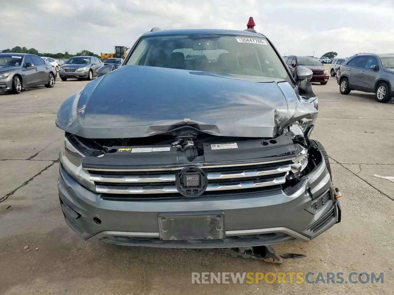 5 Photograph of a damaged car 3VV2B7AX4KM081500 VOLKSWAGEN TIGUAN 2019
