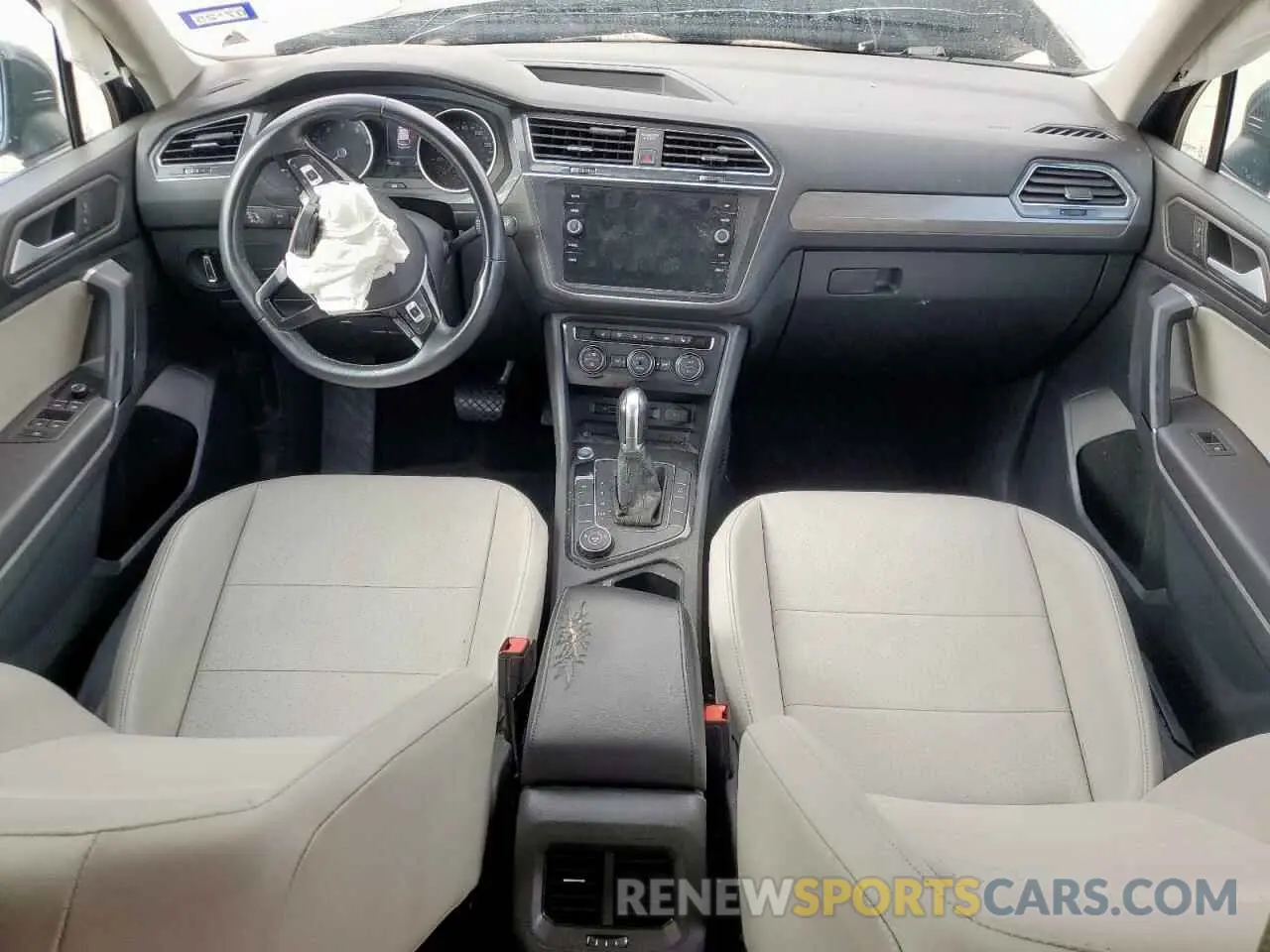 8 Photograph of a damaged car 3VV2B7AX4KM081500 VOLKSWAGEN TIGUAN 2019