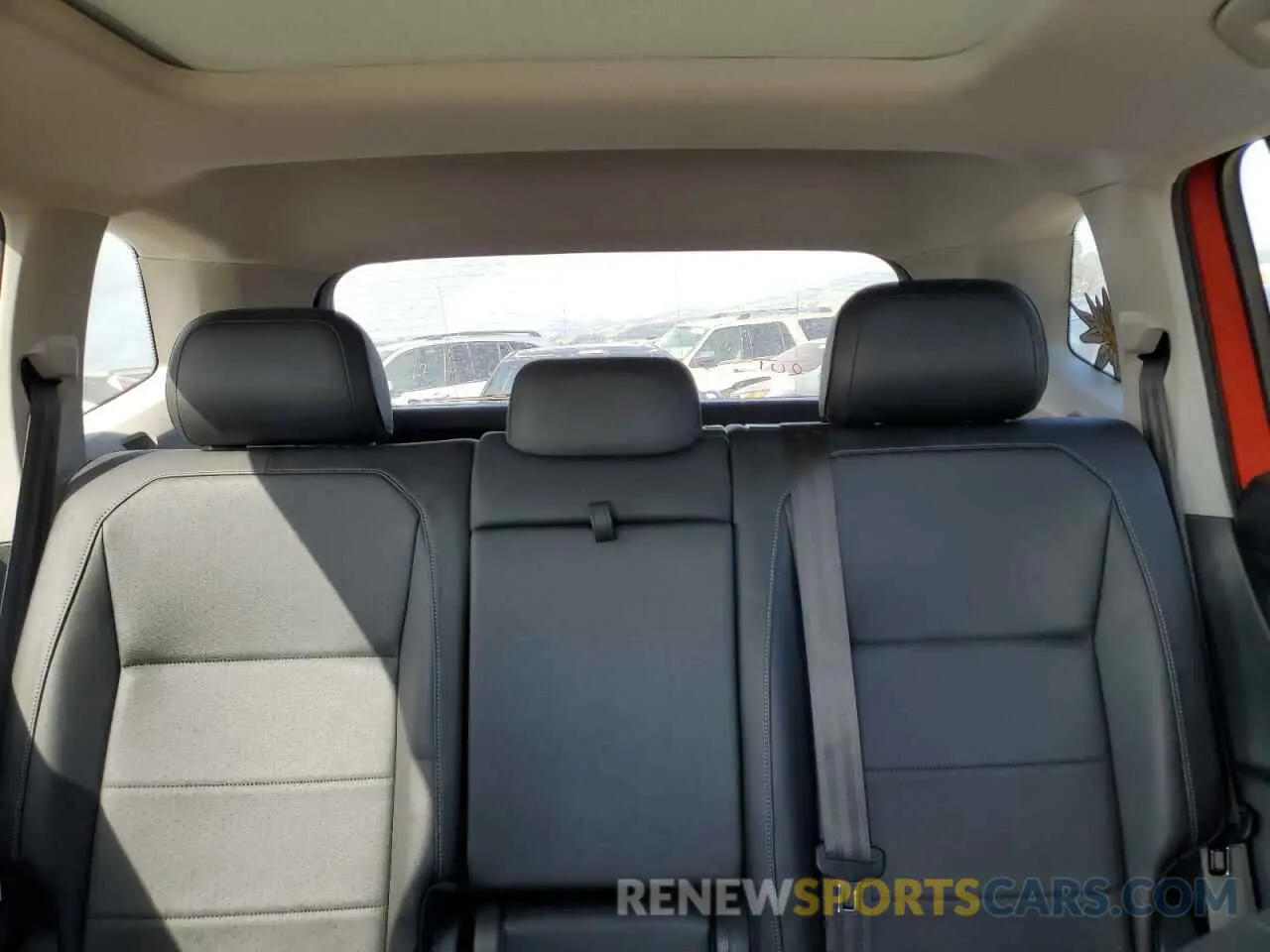 10 Photograph of a damaged car 3VV2B7AX4KM089130 VOLKSWAGEN TIGUAN 2019