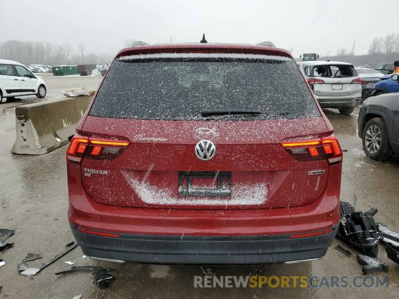 6 Photograph of a damaged car 3VV2B7AX4KM100837 VOLKSWAGEN TIGUAN 2019