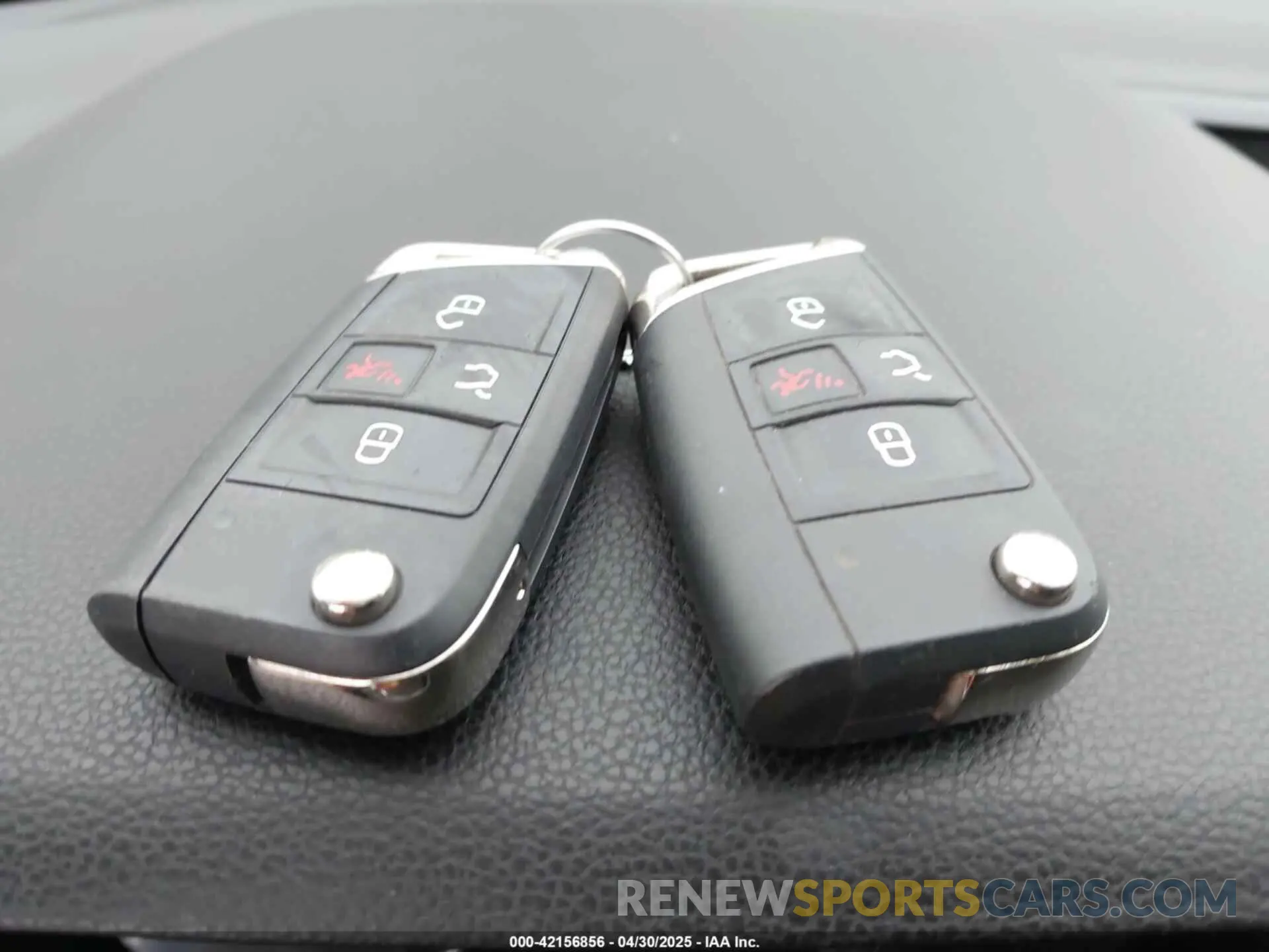 11 Photograph of a damaged car 3VV2B7AX4KM127018 VOLKSWAGEN TIGUAN 2019