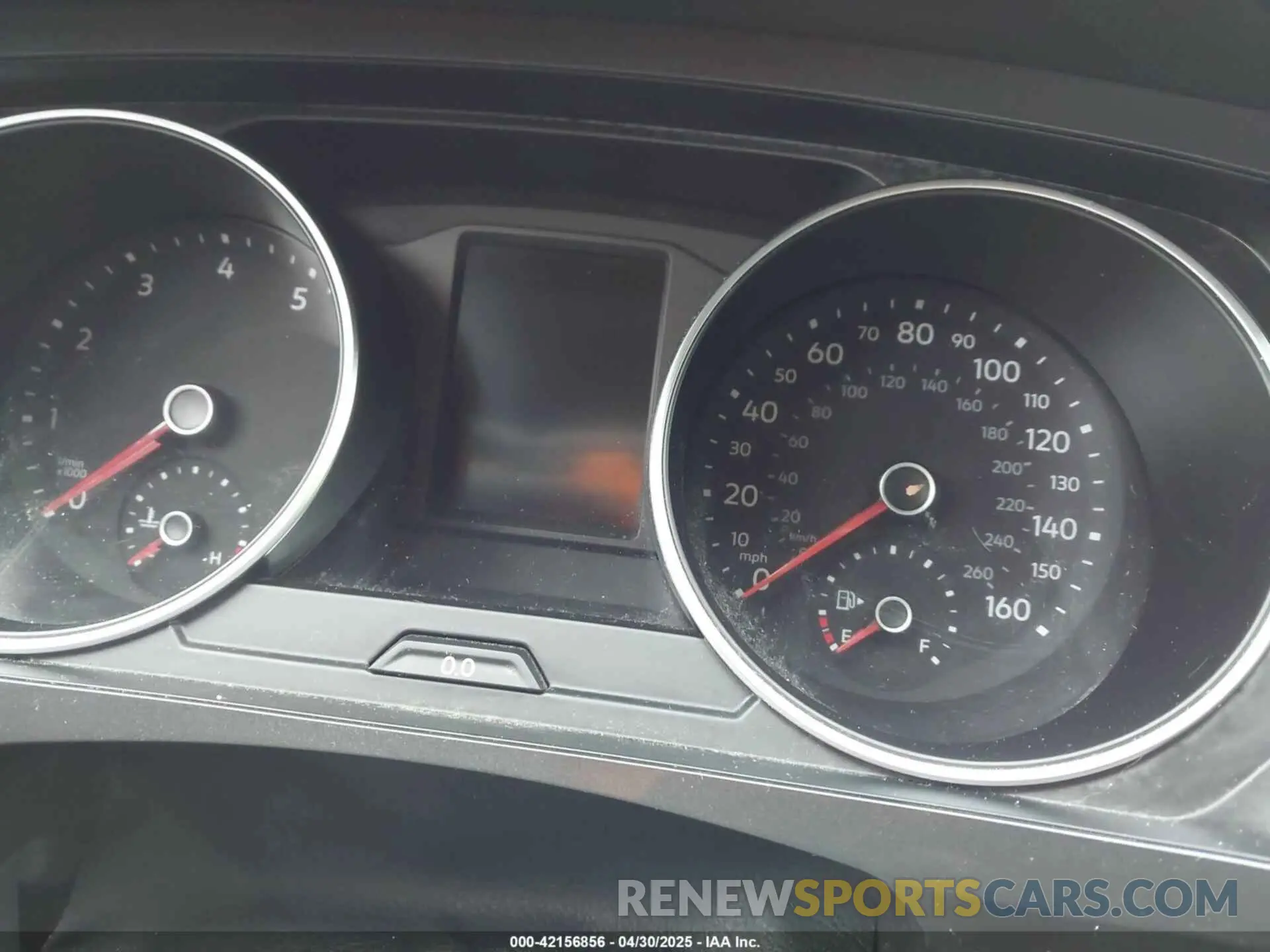 16 Photograph of a damaged car 3VV2B7AX4KM127018 VOLKSWAGEN TIGUAN 2019