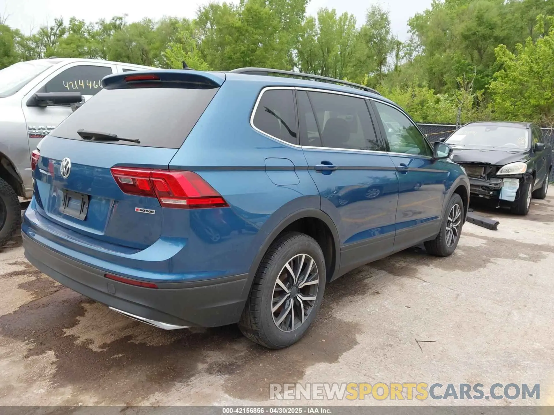 4 Photograph of a damaged car 3VV2B7AX4KM127018 VOLKSWAGEN TIGUAN 2019