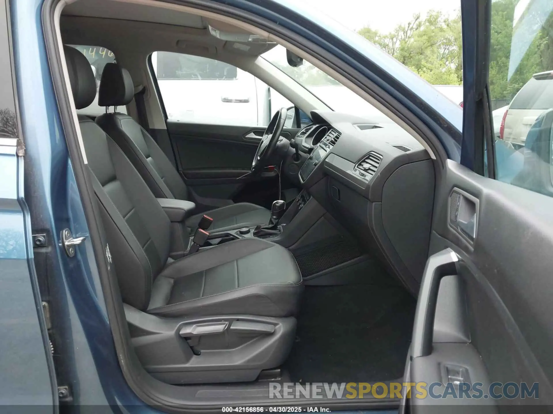 5 Photograph of a damaged car 3VV2B7AX4KM127018 VOLKSWAGEN TIGUAN 2019