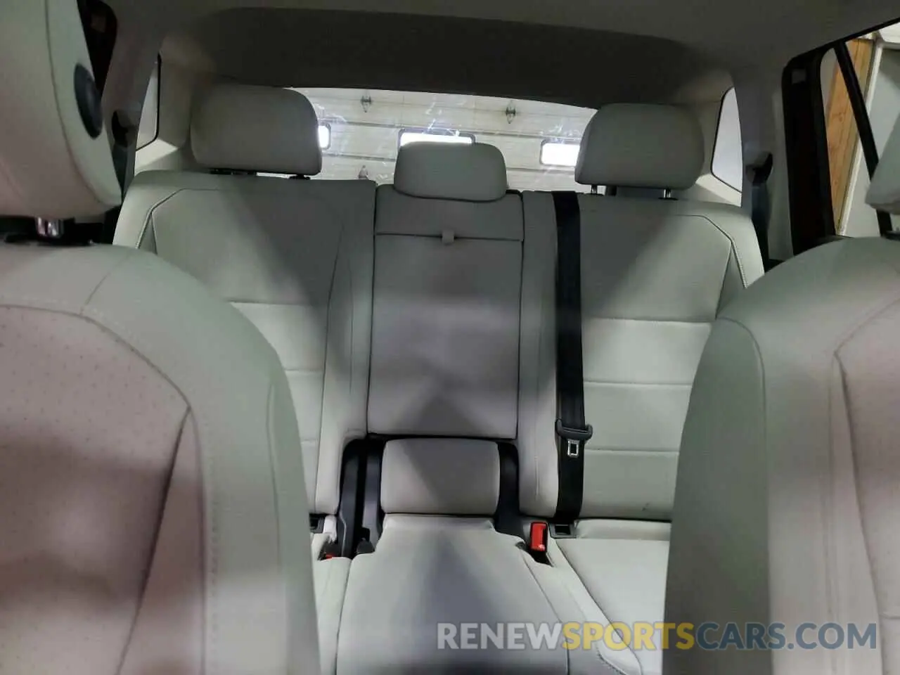 10 Photograph of a damaged car 3VV2B7AX4KM180074 VOLKSWAGEN TIGUAN 2019