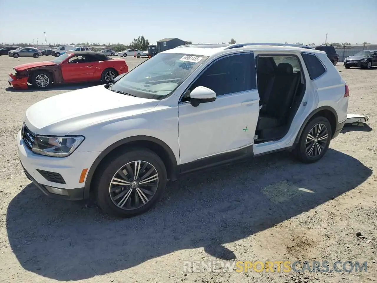 1 Photograph of a damaged car 3VV2B7AX5KM009947 VOLKSWAGEN TIGUAN 2019