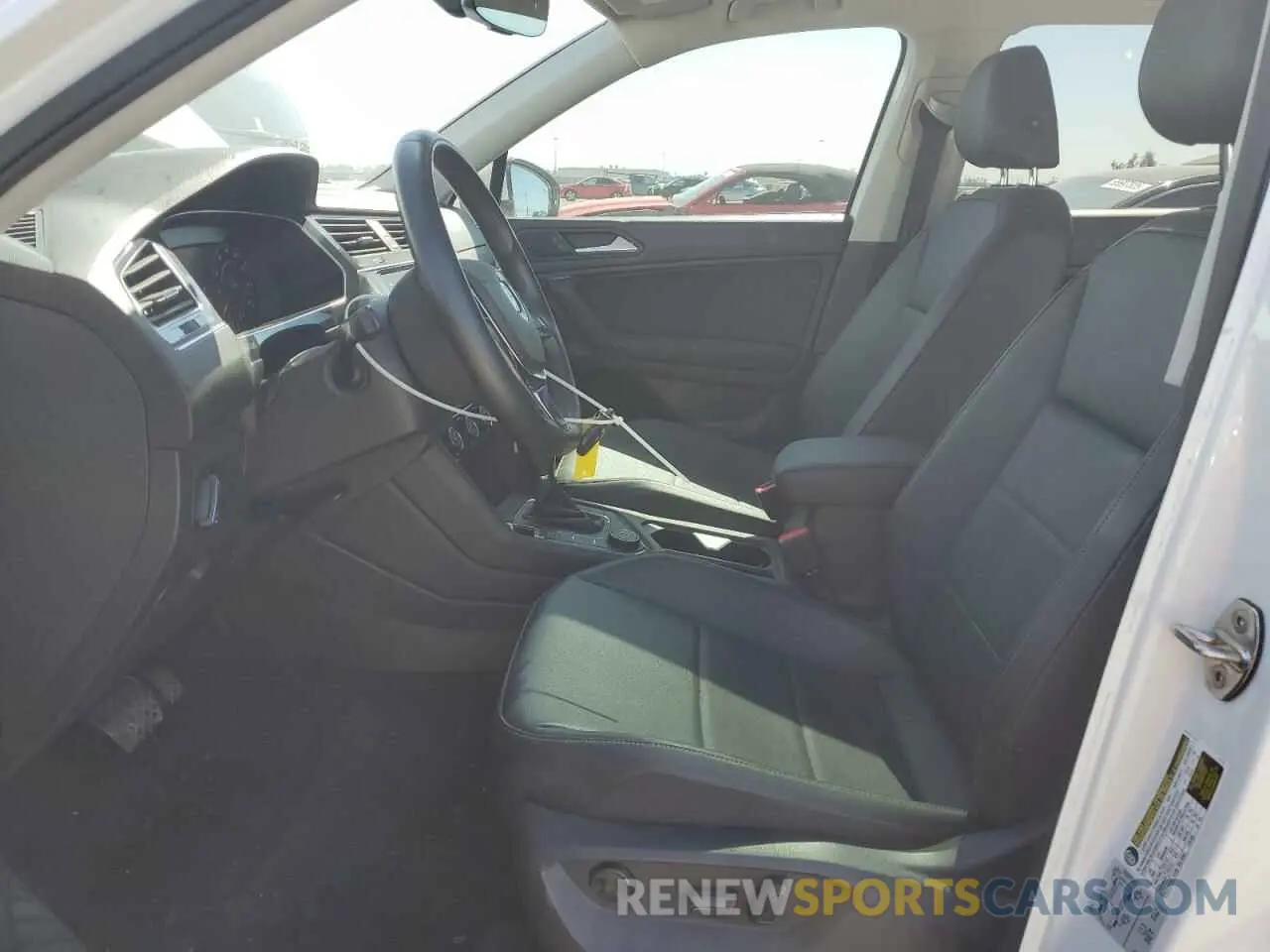 7 Photograph of a damaged car 3VV2B7AX5KM009947 VOLKSWAGEN TIGUAN 2019