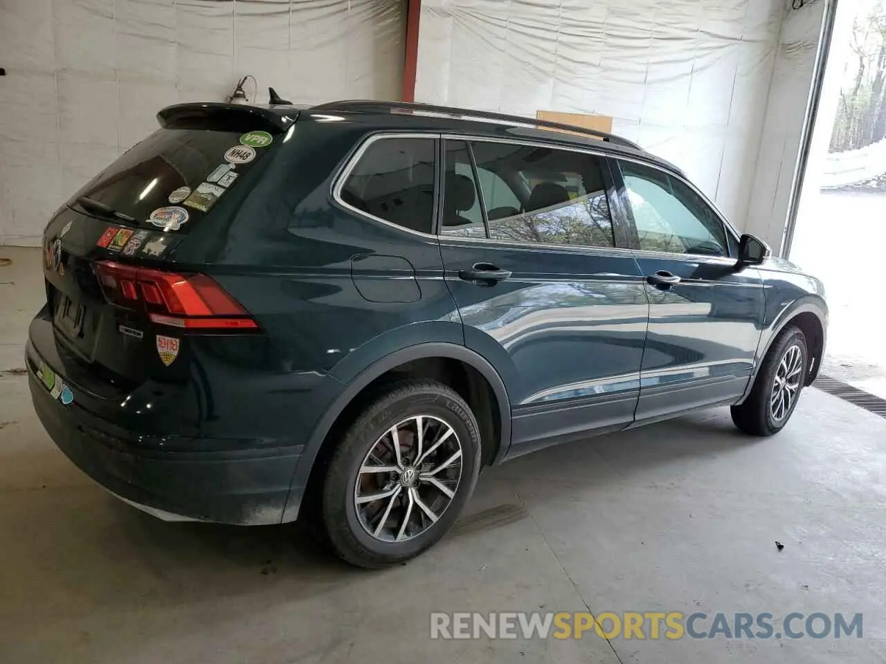 3 Photograph of a damaged car 3VV2B7AX5KM035318 VOLKSWAGEN TIGUAN 2019