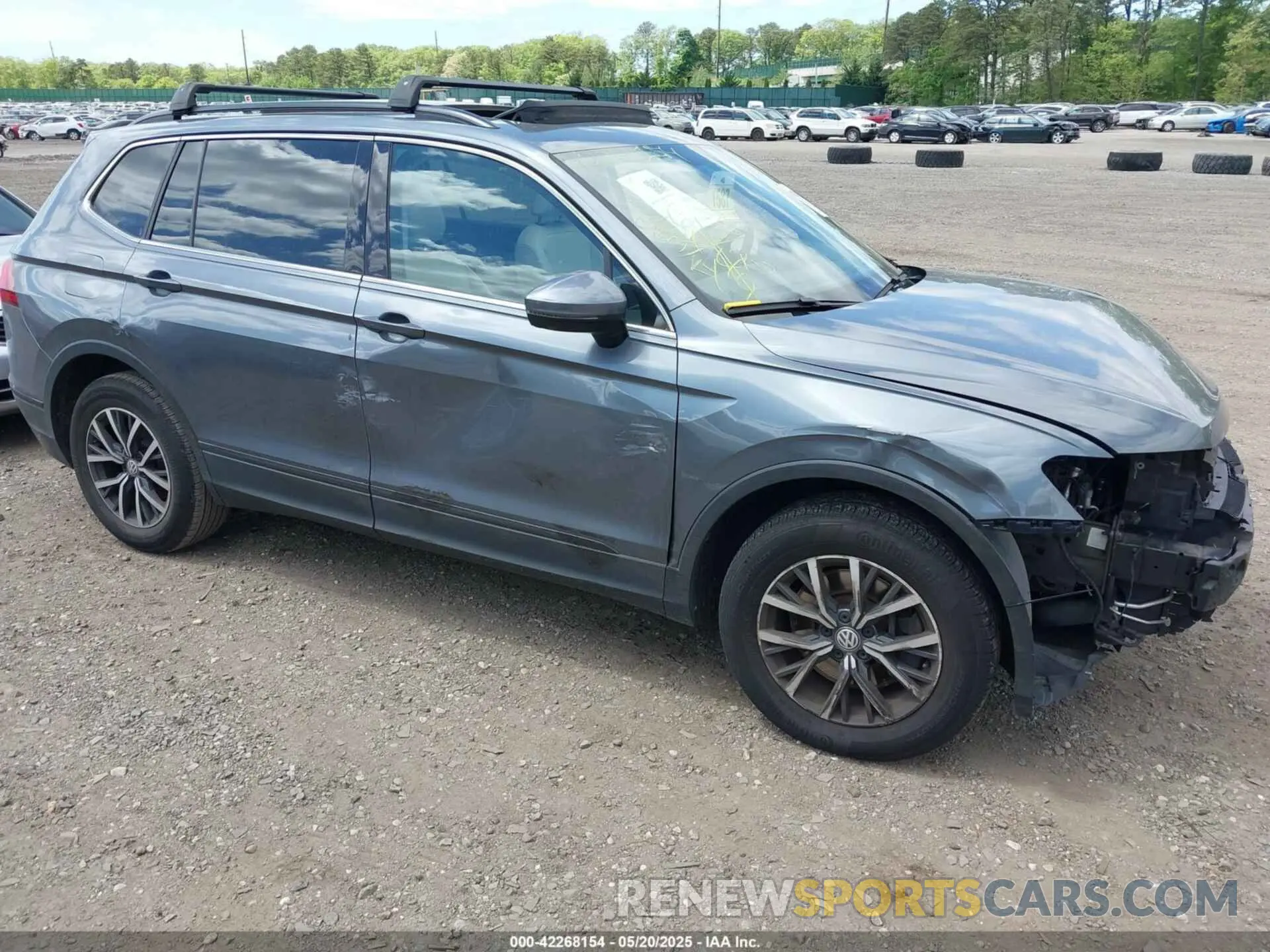 1 Photograph of a damaged car 3VV2B7AX5KM038428 VOLKSWAGEN TIGUAN 2019