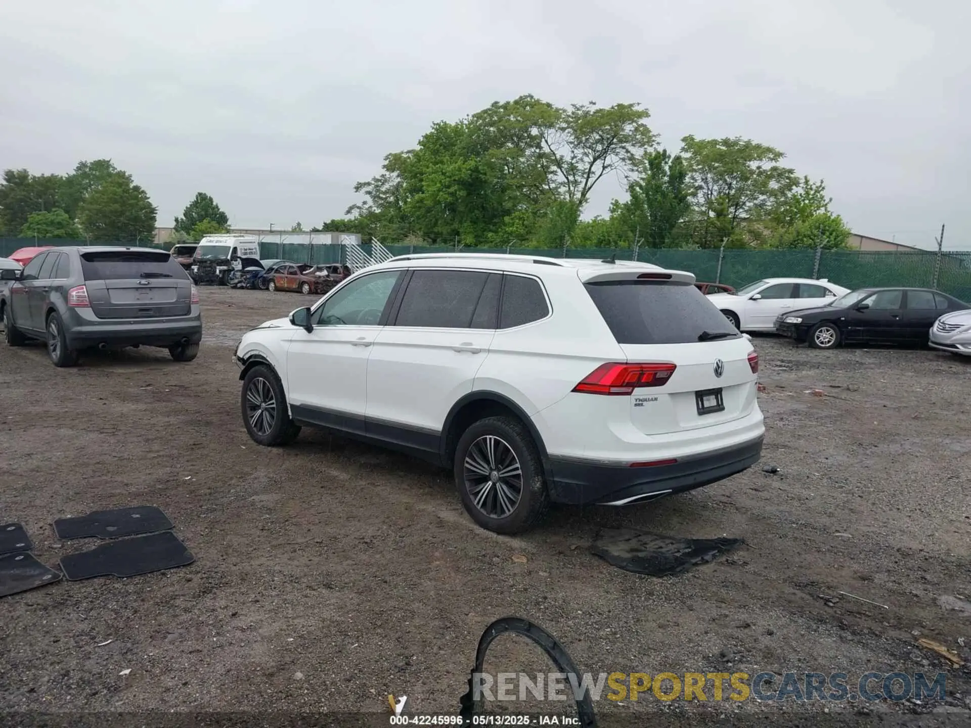 3 Photograph of a damaged car 3VV2B7AX5KM052653 VOLKSWAGEN TIGUAN 2019