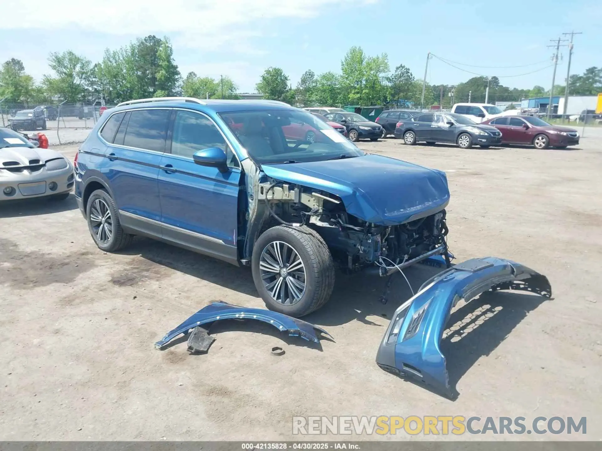 1 Photograph of a damaged car 3VV2B7AX5KM062339 VOLKSWAGEN TIGUAN 2019