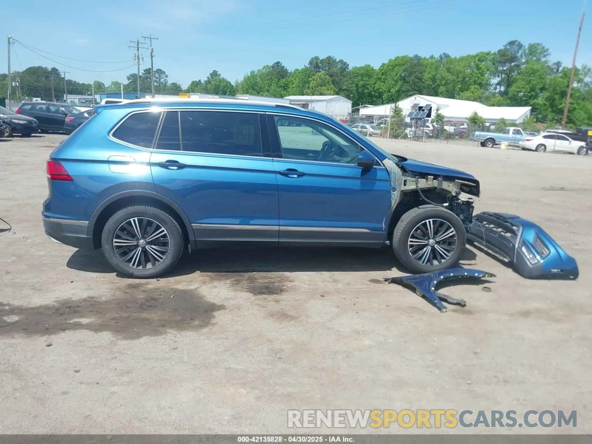 14 Photograph of a damaged car 3VV2B7AX5KM062339 VOLKSWAGEN TIGUAN 2019