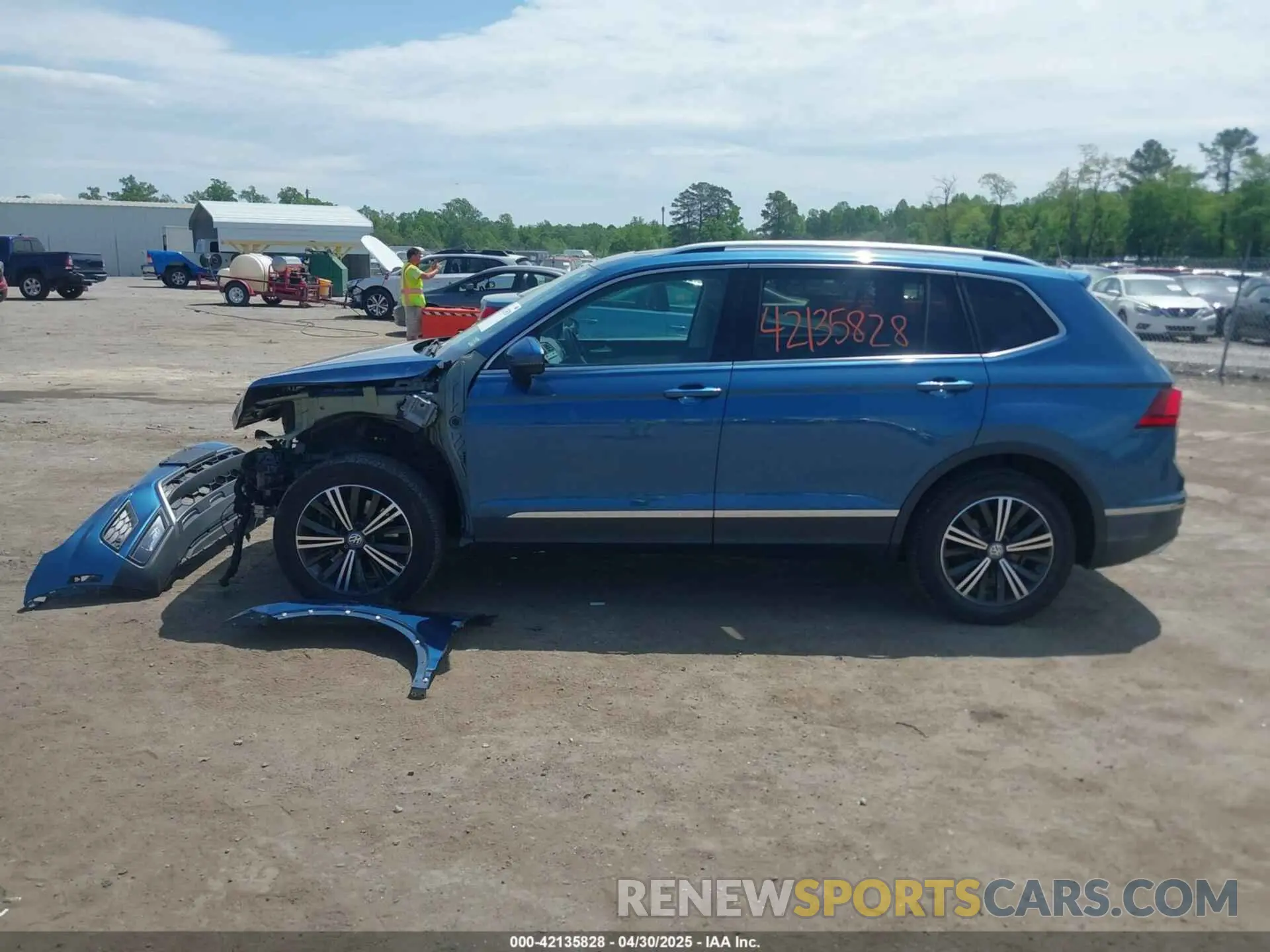 15 Photograph of a damaged car 3VV2B7AX5KM062339 VOLKSWAGEN TIGUAN 2019