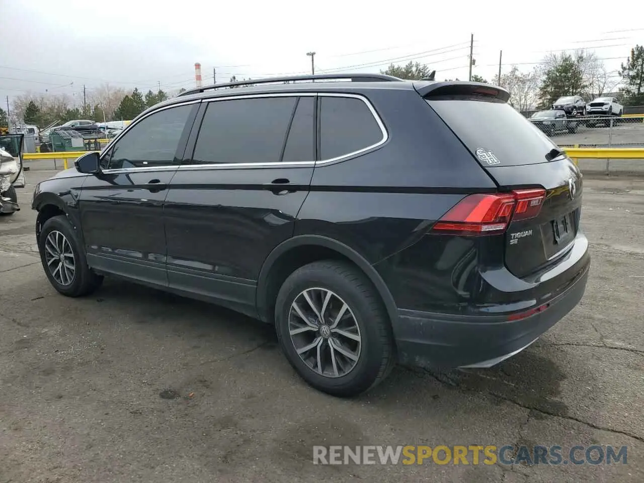 2 Photograph of a damaged car 3VV2B7AX5KM073079 VOLKSWAGEN TIGUAN 2019