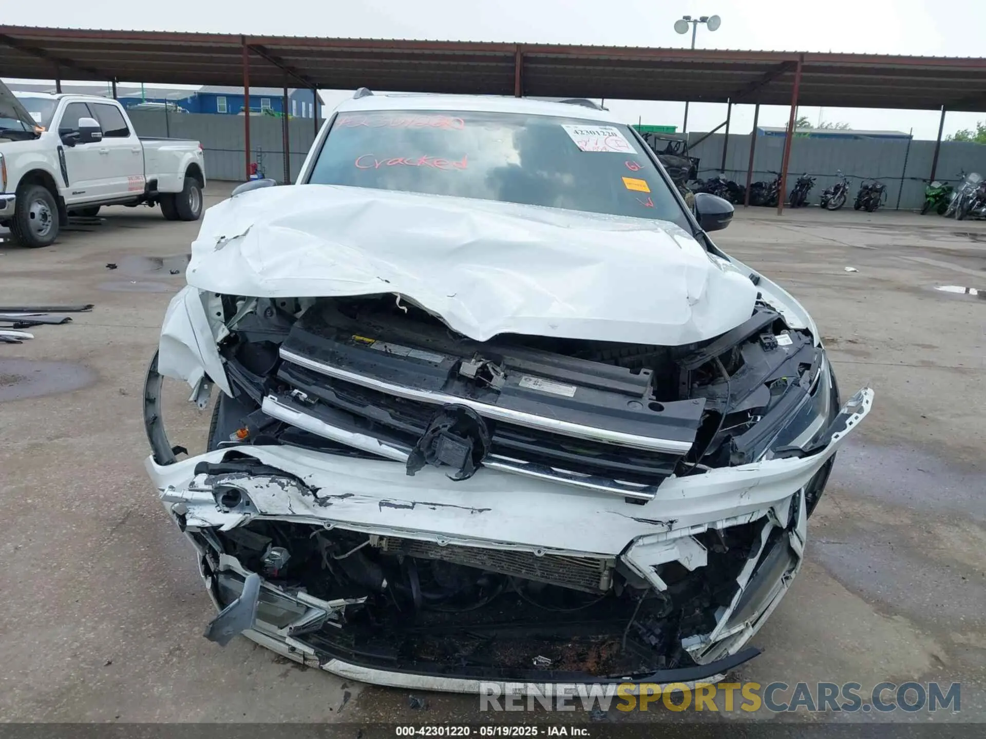 13 Photograph of a damaged car 3VV2B7AX5KM162540 VOLKSWAGEN TIGUAN 2019