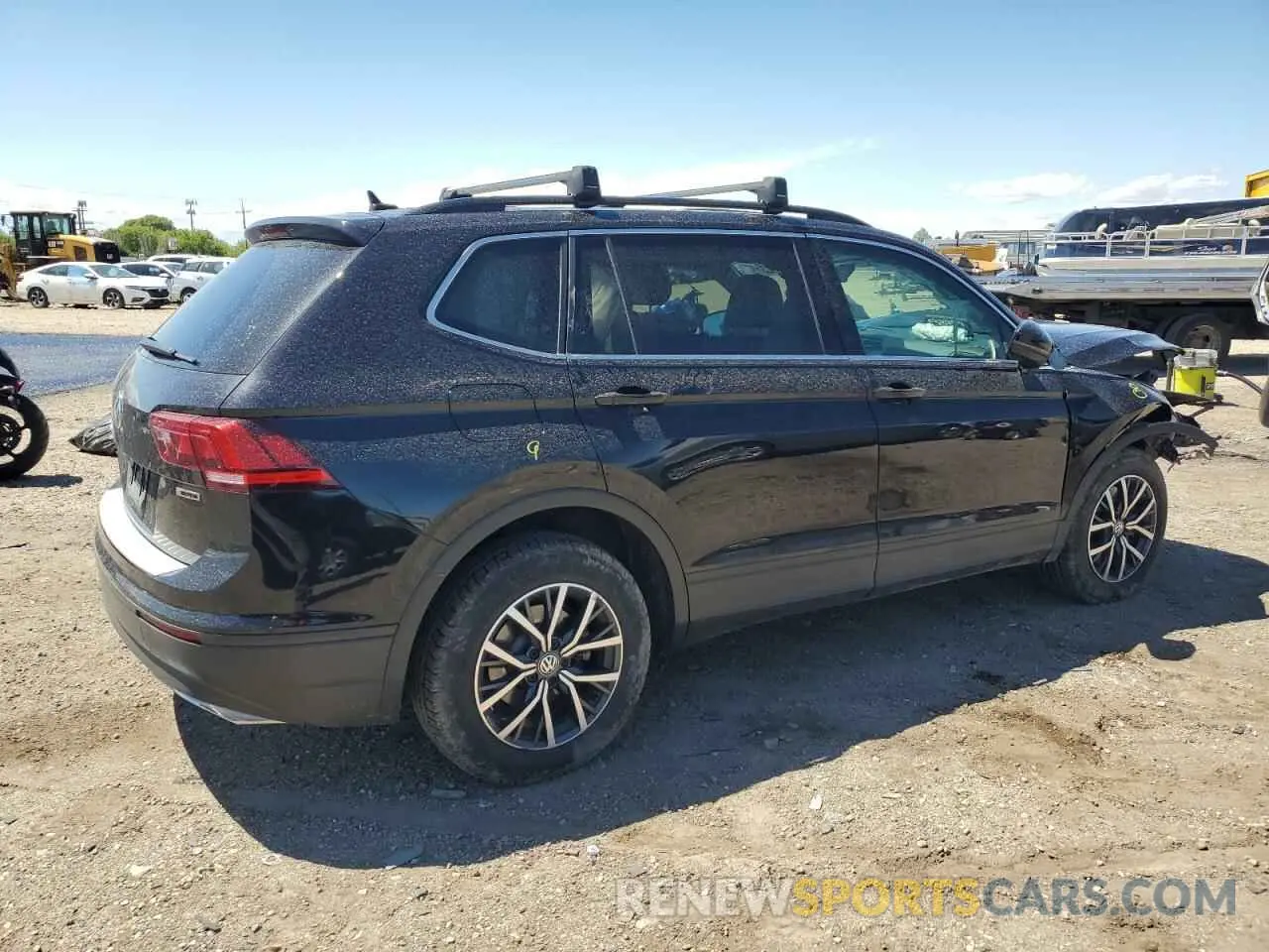 3 Photograph of a damaged car 3VV2B7AX5KM201272 VOLKSWAGEN TIGUAN 2019