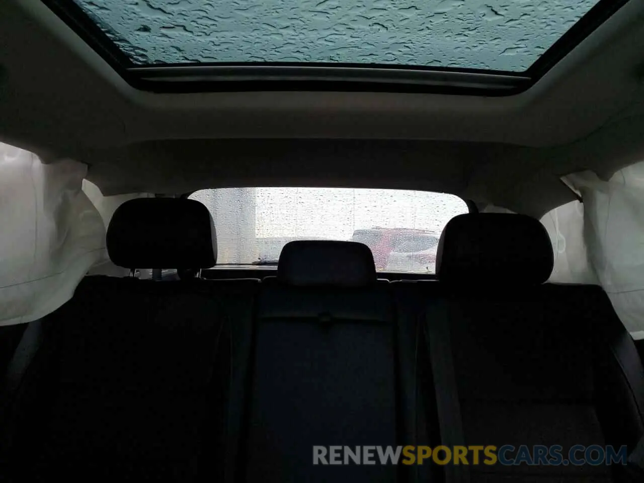10 Photograph of a damaged car 3VV2B7AX6KM008516 VOLKSWAGEN TIGUAN 2019