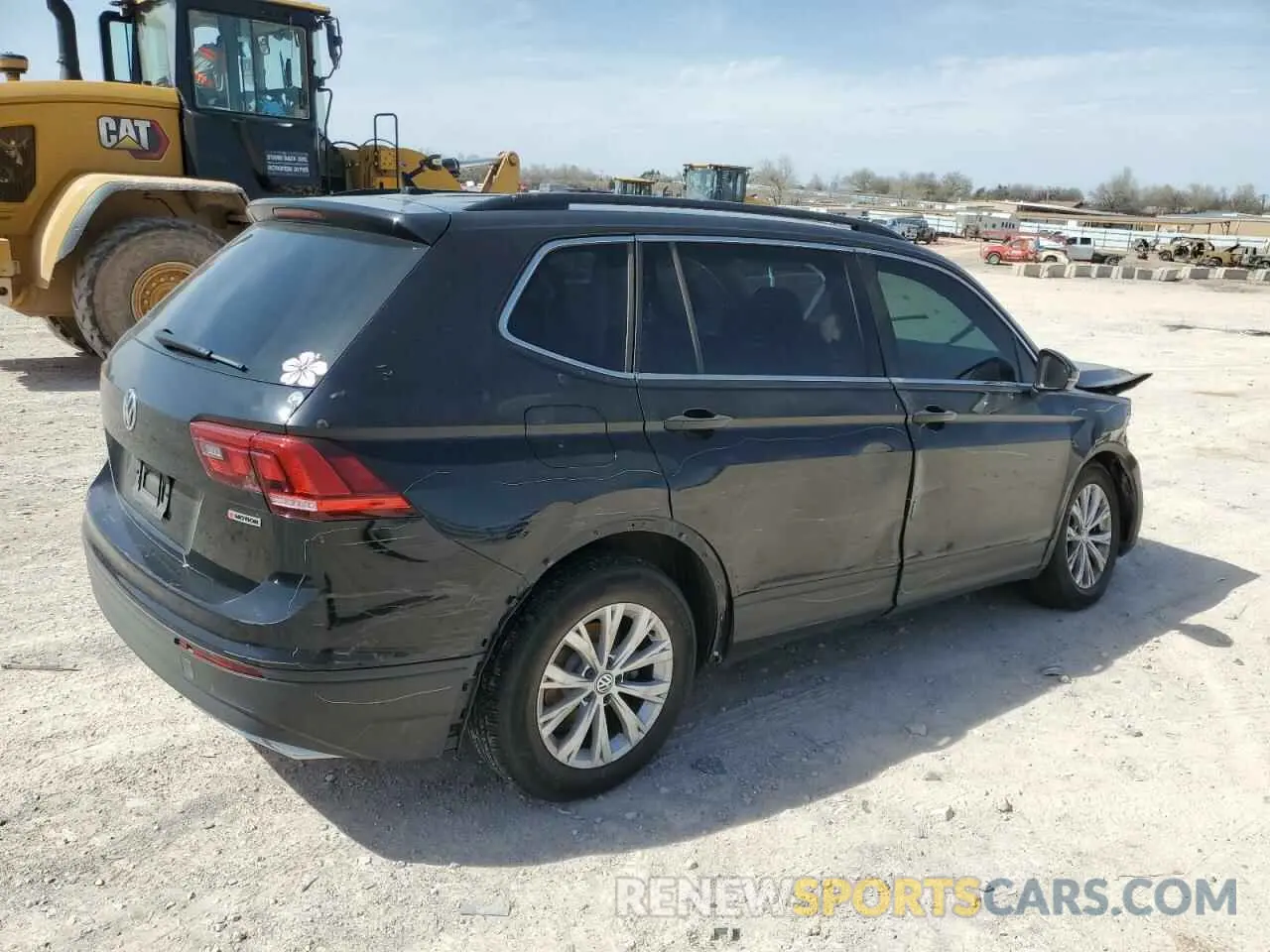 3 Photograph of a damaged car 3VV2B7AX6KM050152 VOLKSWAGEN TIGUAN 2019