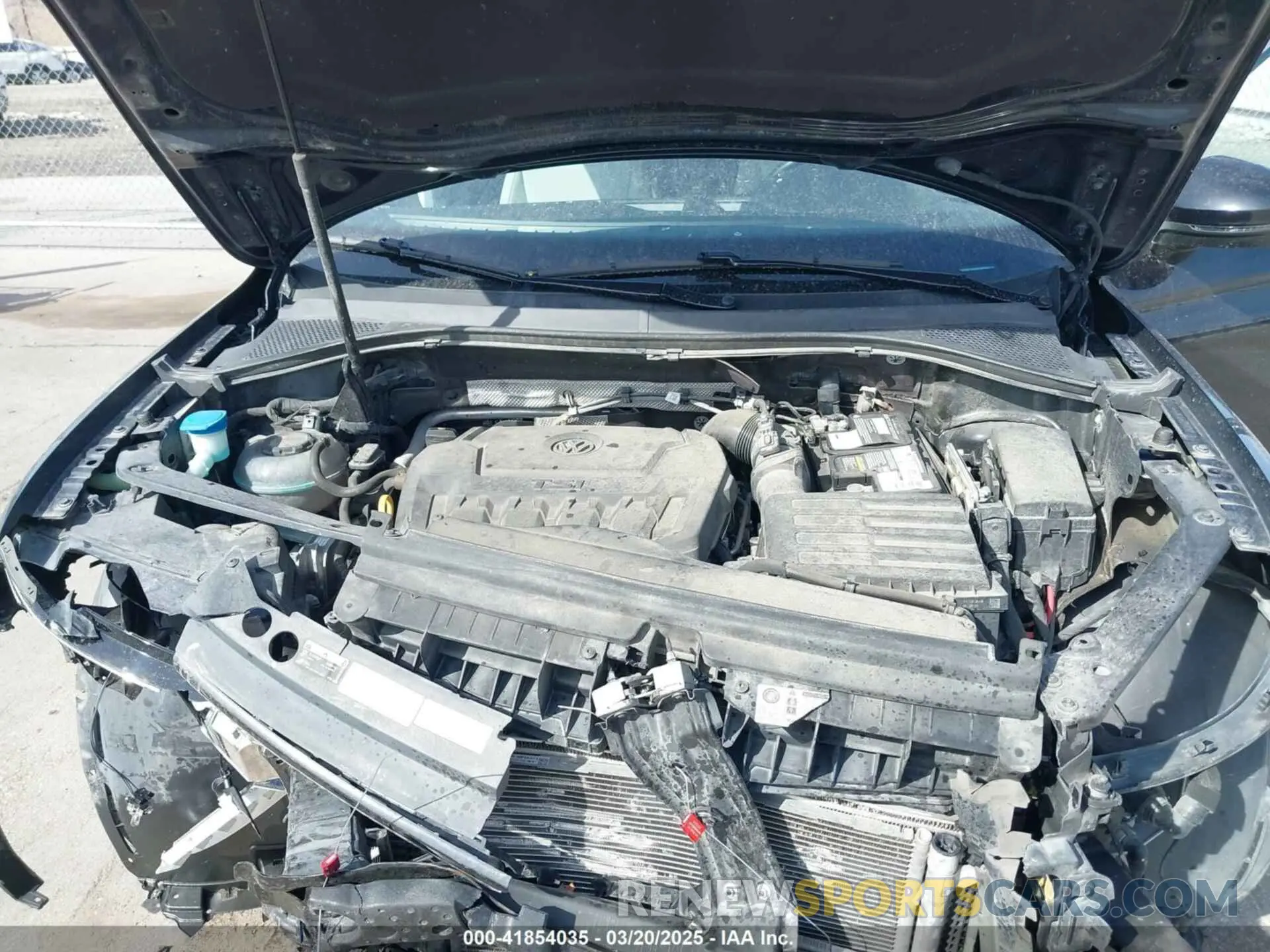 10 Photograph of a damaged car 3VV2B7AX6KM066013 VOLKSWAGEN TIGUAN 2019