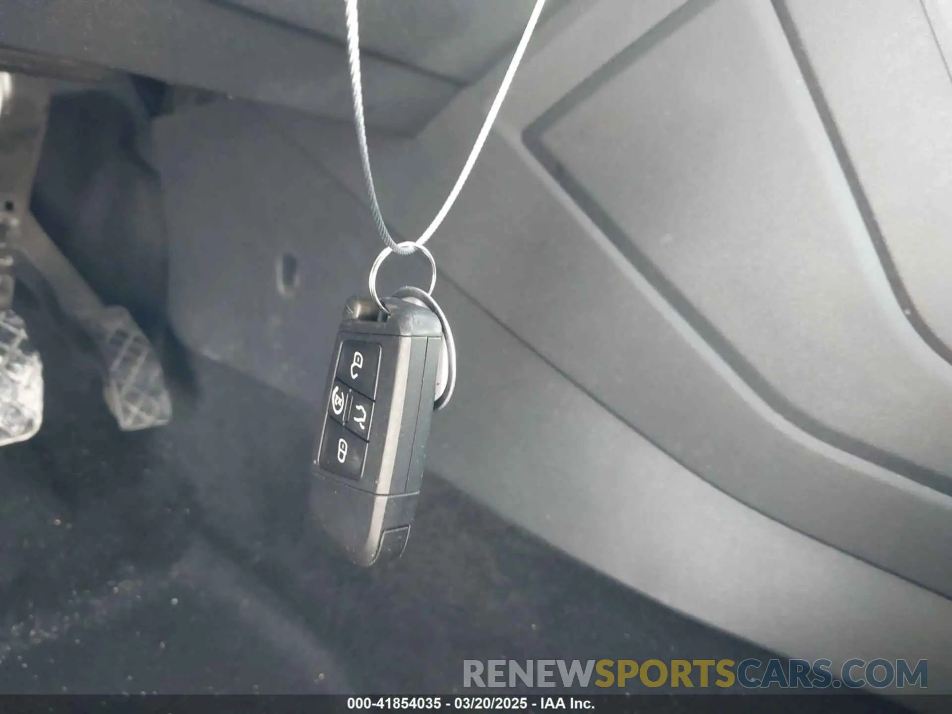 11 Photograph of a damaged car 3VV2B7AX6KM066013 VOLKSWAGEN TIGUAN 2019