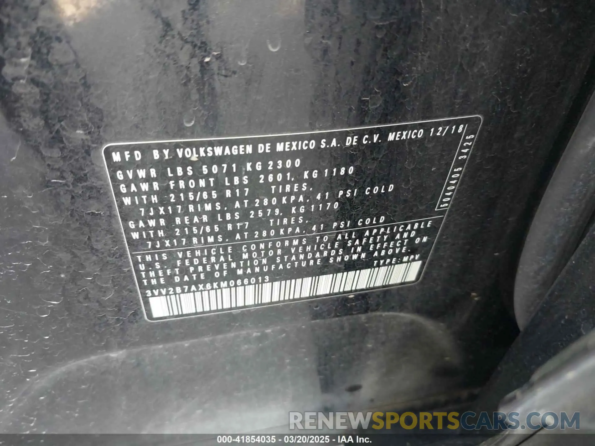 9 Photograph of a damaged car 3VV2B7AX6KM066013 VOLKSWAGEN TIGUAN 2019