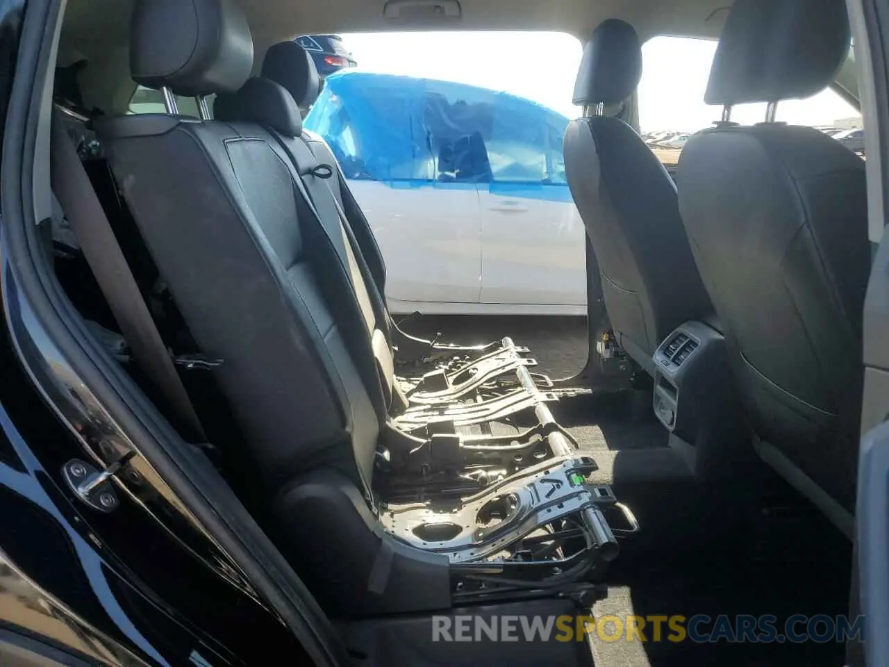 11 Photograph of a damaged car 3VV2B7AX6KM132771 VOLKSWAGEN TIGUAN 2019