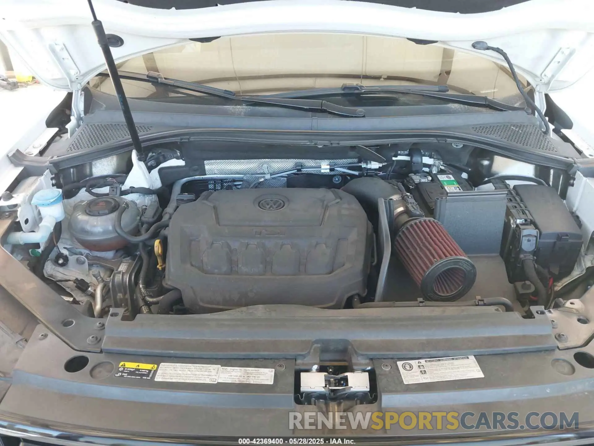10 Photograph of a damaged car 3VV2B7AX6KM140482 VOLKSWAGEN TIGUAN 2019