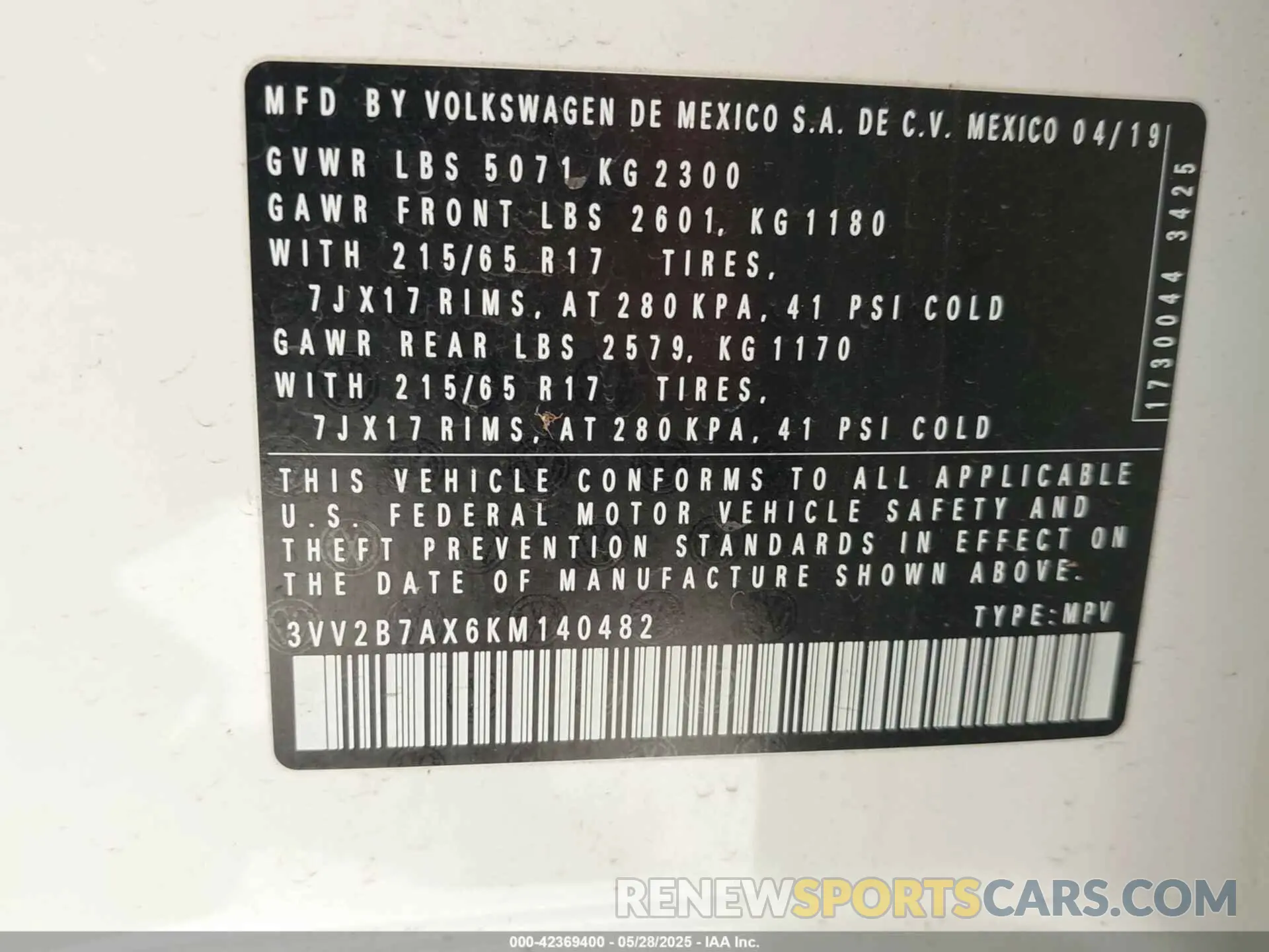 9 Photograph of a damaged car 3VV2B7AX6KM140482 VOLKSWAGEN TIGUAN 2019