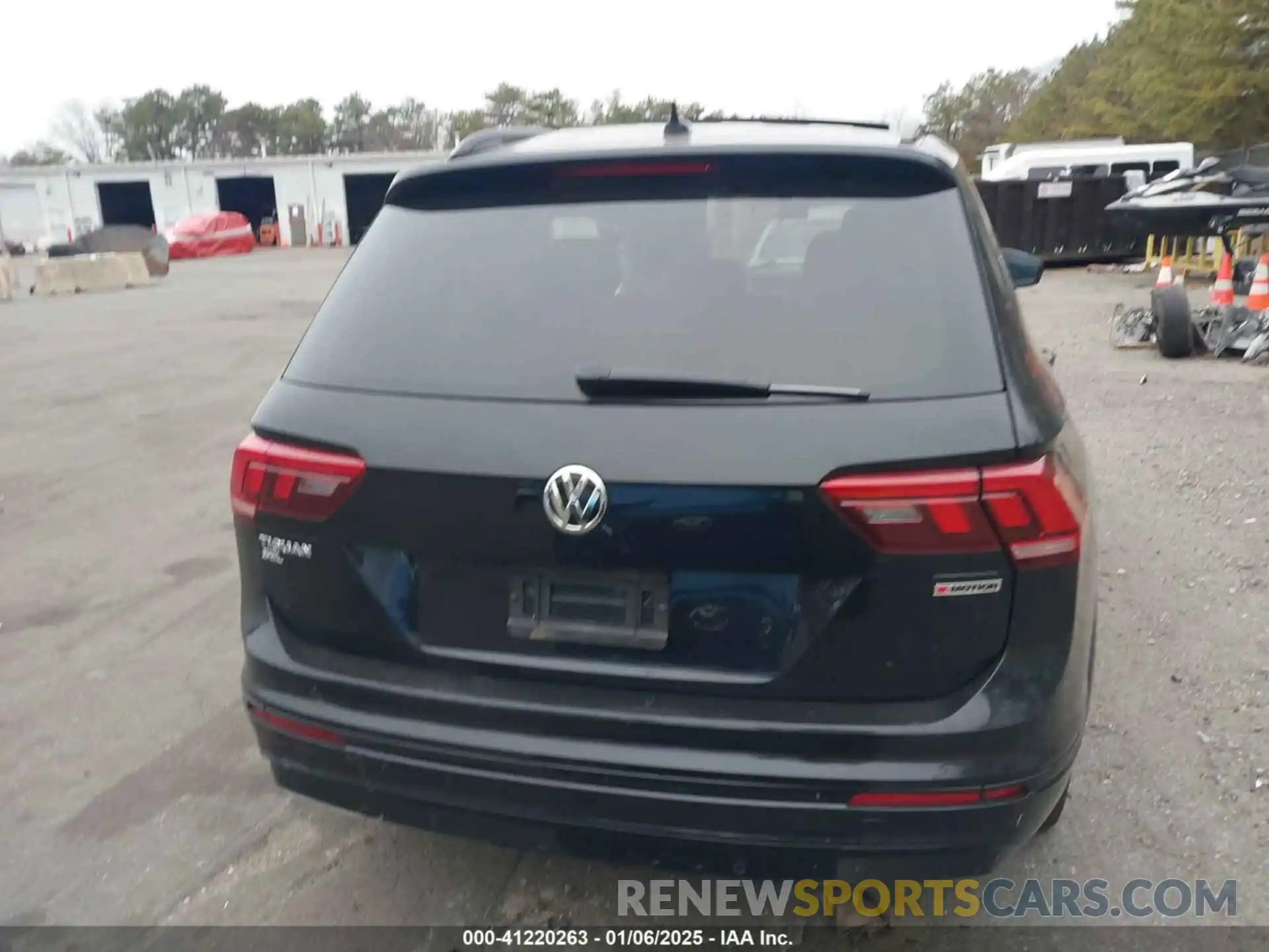 15 Photograph of a damaged car 3VV2B7AX6KM142801 VOLKSWAGEN TIGUAN 2019