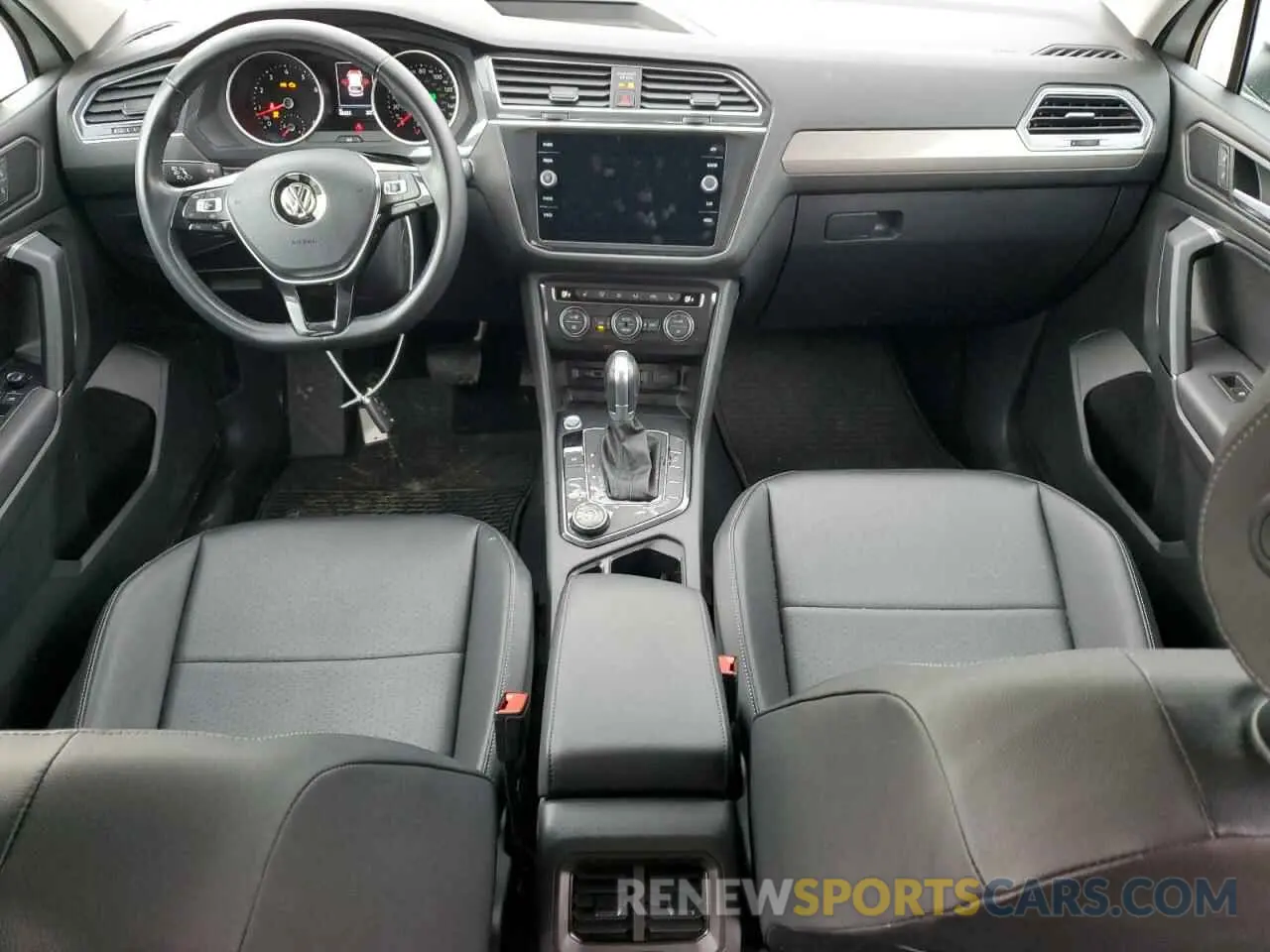 8 Photograph of a damaged car 3VV2B7AX6KM174793 VOLKSWAGEN TIGUAN 2019