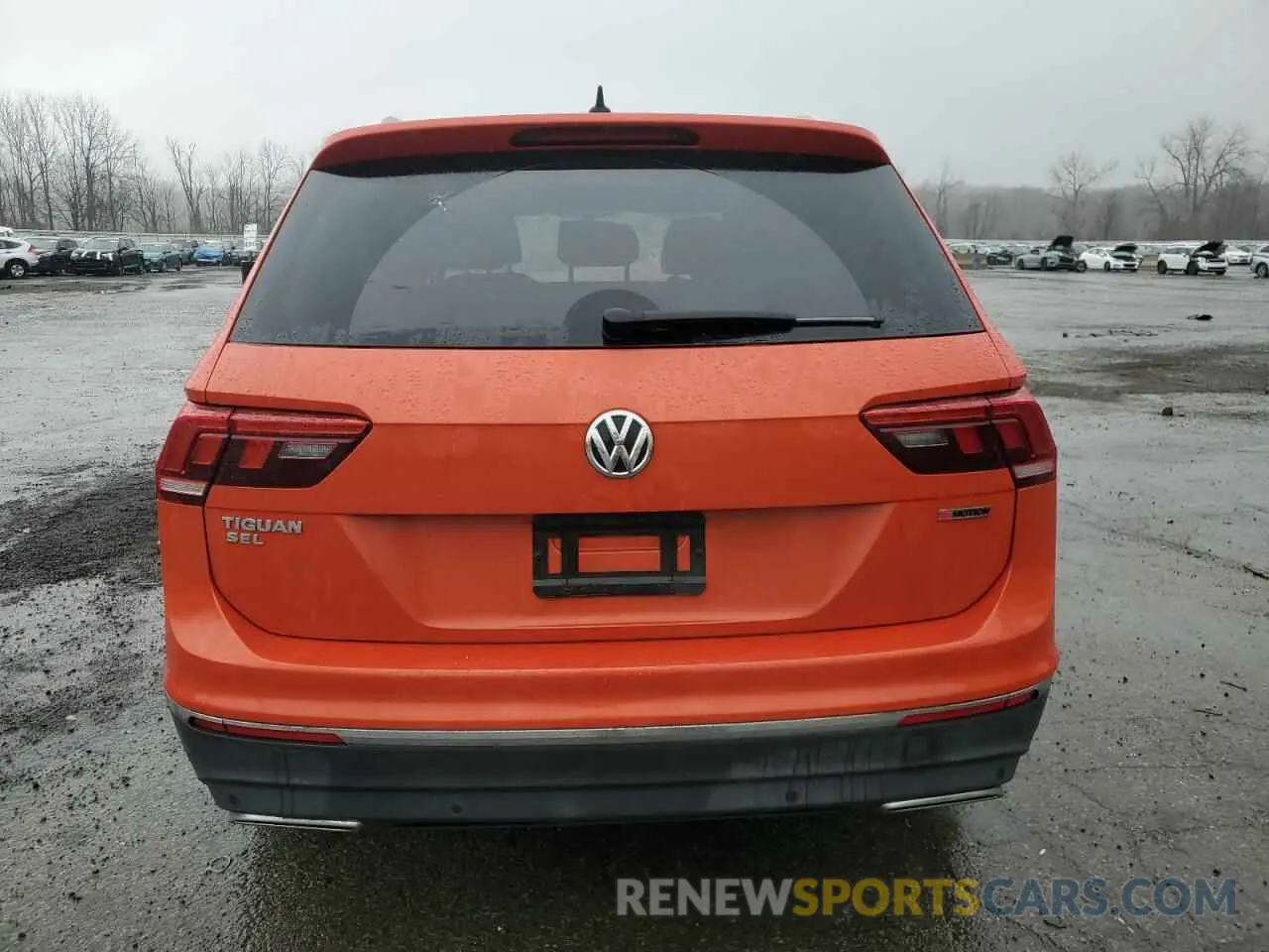 6 Photograph of a damaged car 3VV2B7AX7KM013949 VOLKSWAGEN TIGUAN 2019