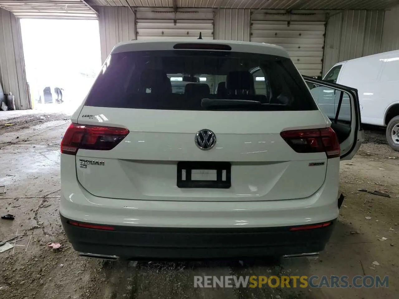 6 Photograph of a damaged car 3VV2B7AX7KM030489 VOLKSWAGEN TIGUAN 2019