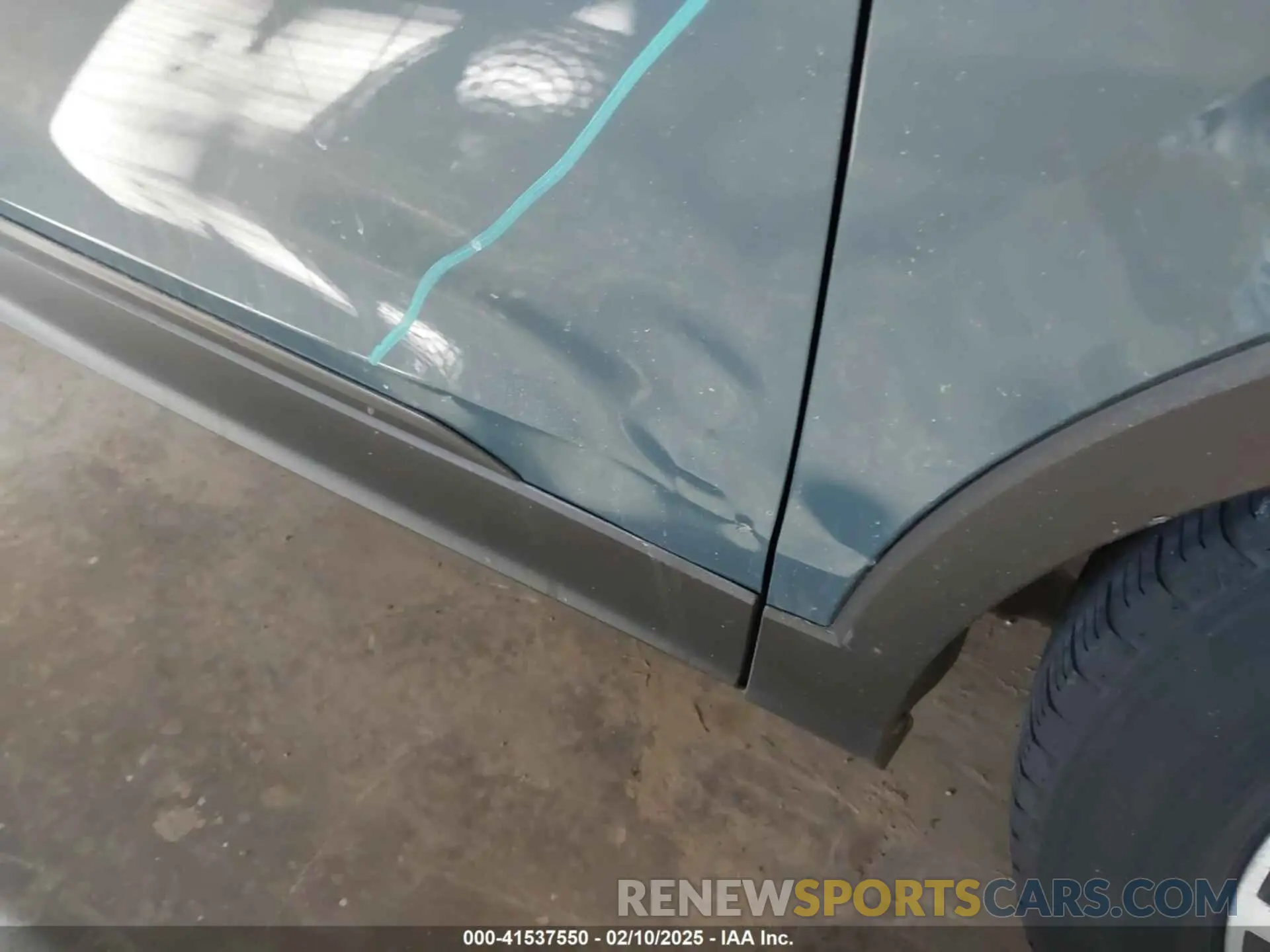 17 Photograph of a damaged car 3VV2B7AX7KM079093 VOLKSWAGEN TIGUAN 2019