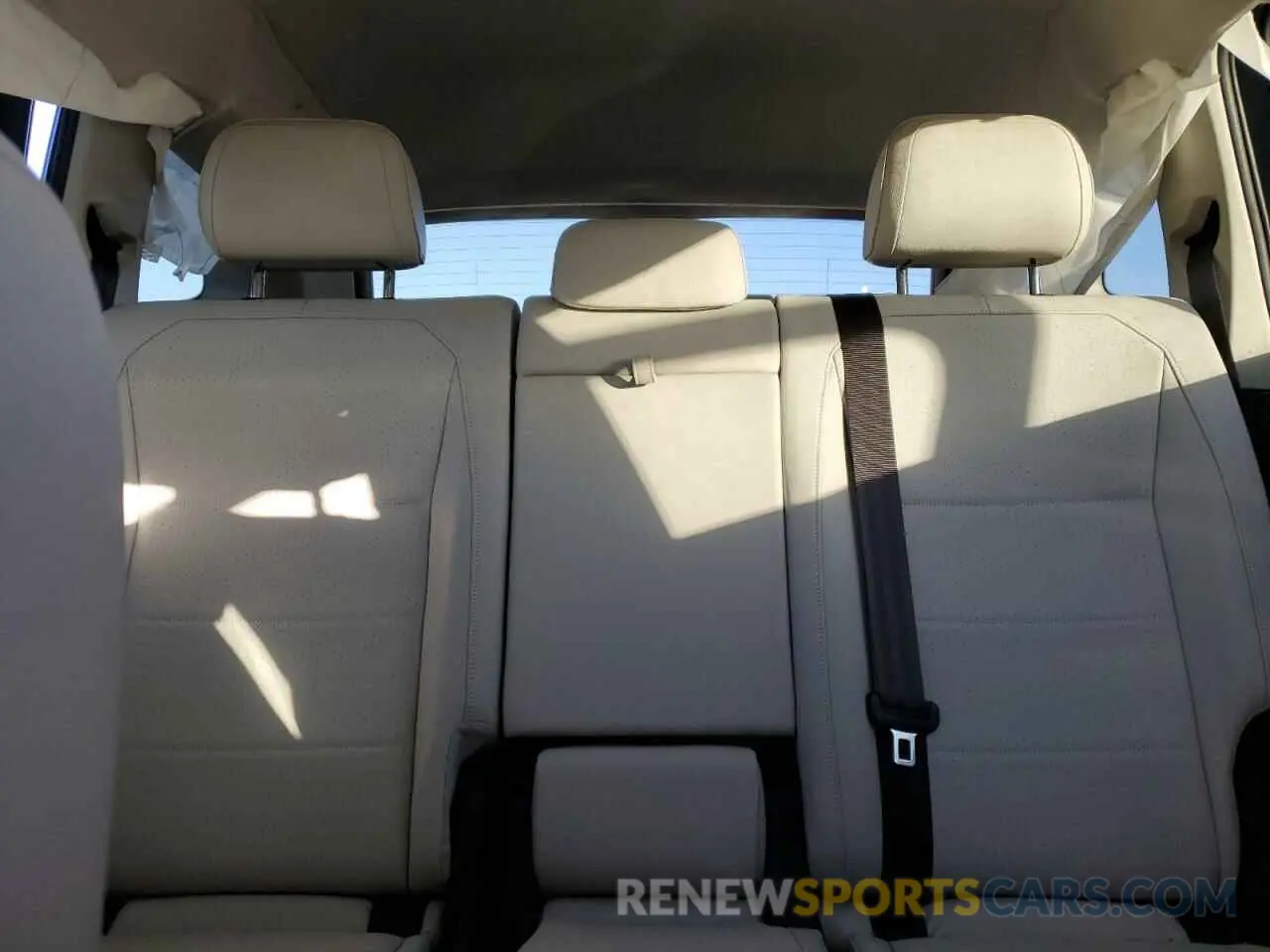 10 Photograph of a damaged car 3VV2B7AX7KM084505 VOLKSWAGEN TIGUAN 2019