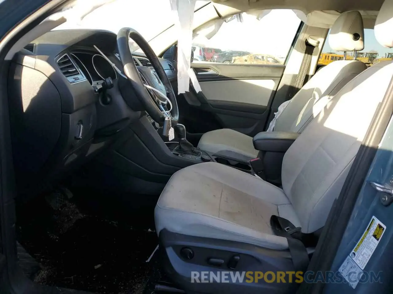 7 Photograph of a damaged car 3VV2B7AX7KM084505 VOLKSWAGEN TIGUAN 2019