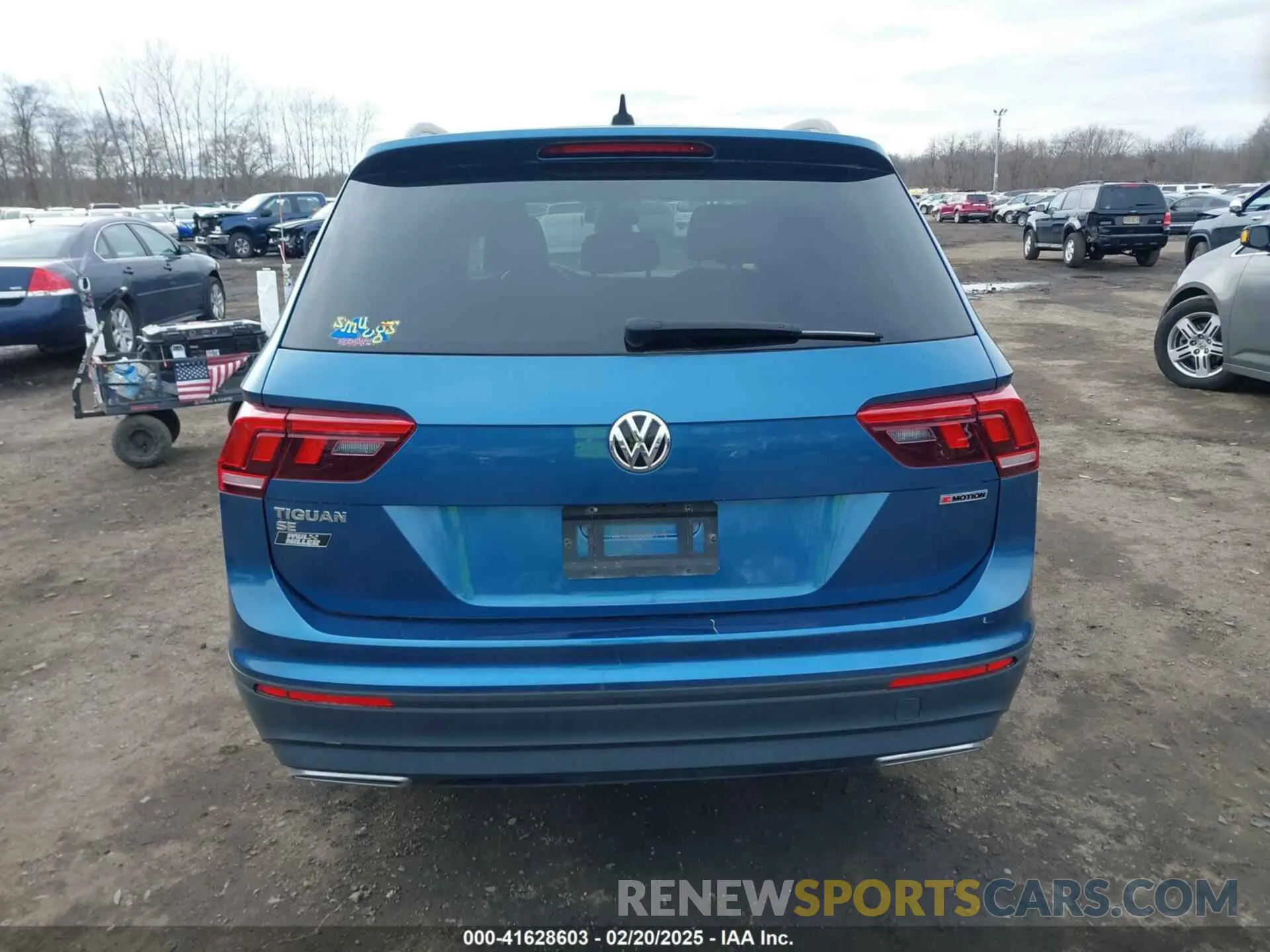 16 Photograph of a damaged car 3VV2B7AX7KM107443 VOLKSWAGEN TIGUAN 2019