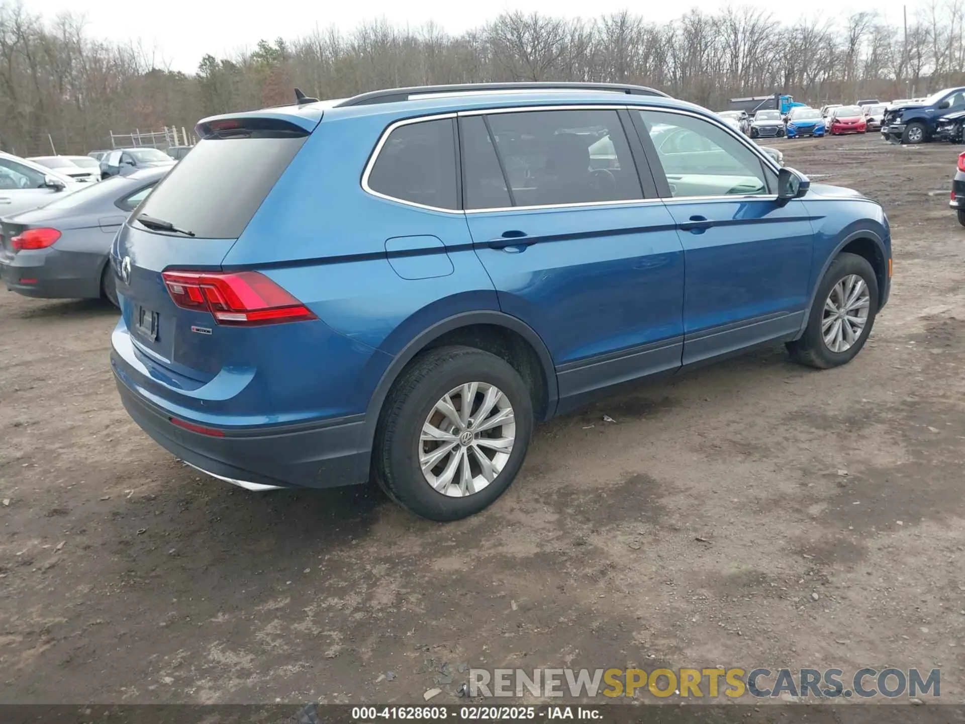 4 Photograph of a damaged car 3VV2B7AX7KM107443 VOLKSWAGEN TIGUAN 2019